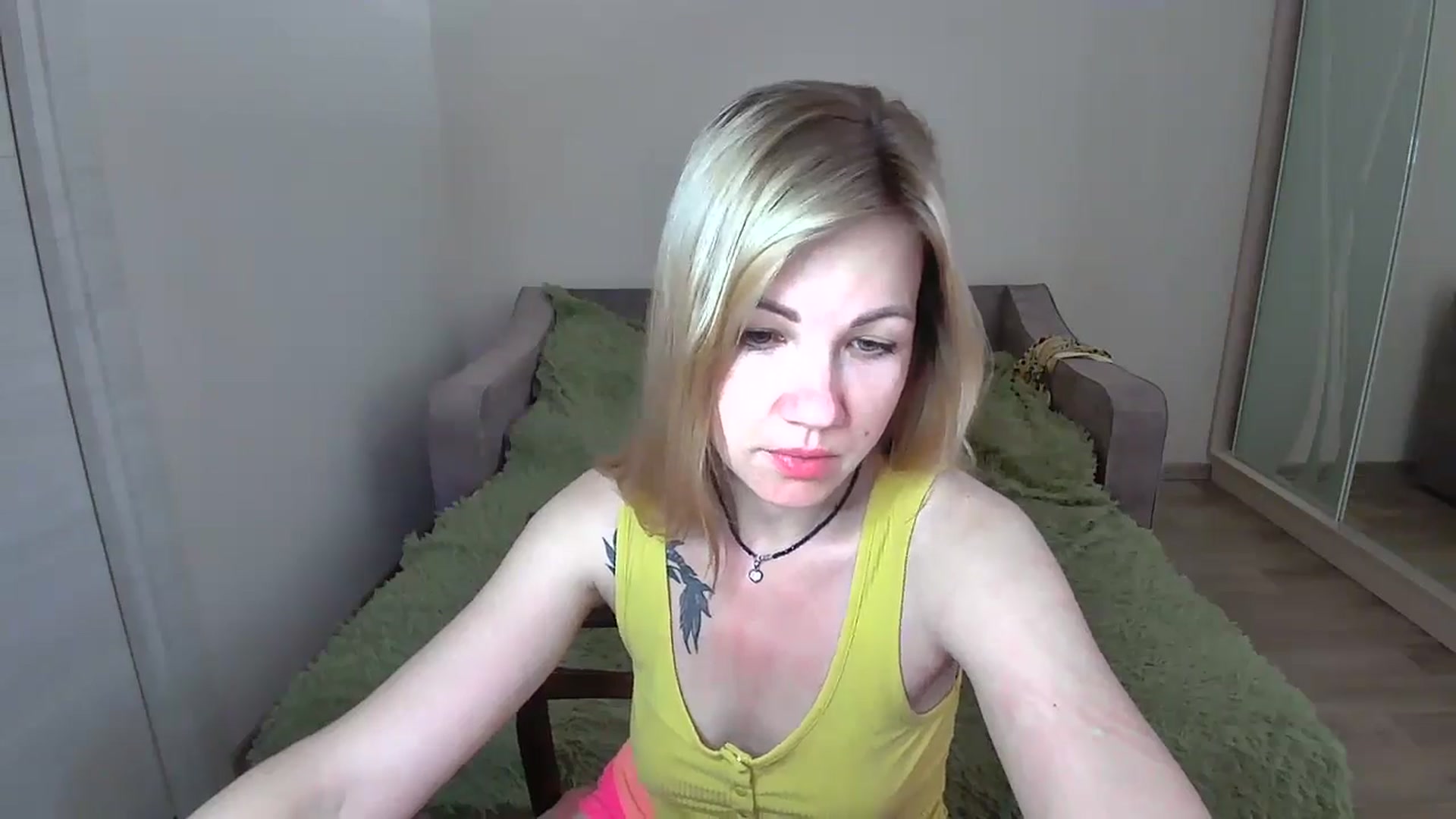 Gallery image thumbnail from Mira_for_love's myfreecams stream on, 06/27/2024, 16:49 image 12 of 20