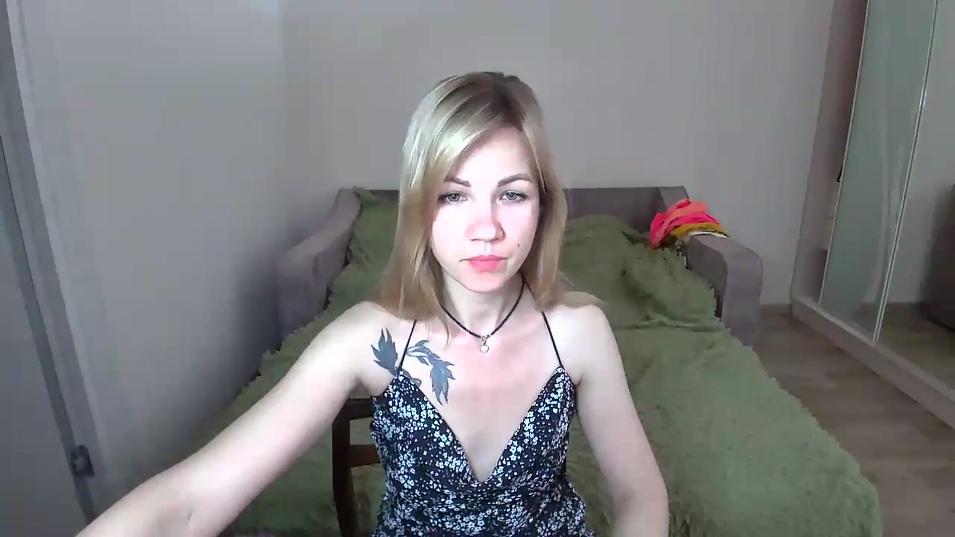 Gallery image thumbnail from Mira_for_love's myfreecams stream on, 06/27/2024, 17:34 image 14 of 20