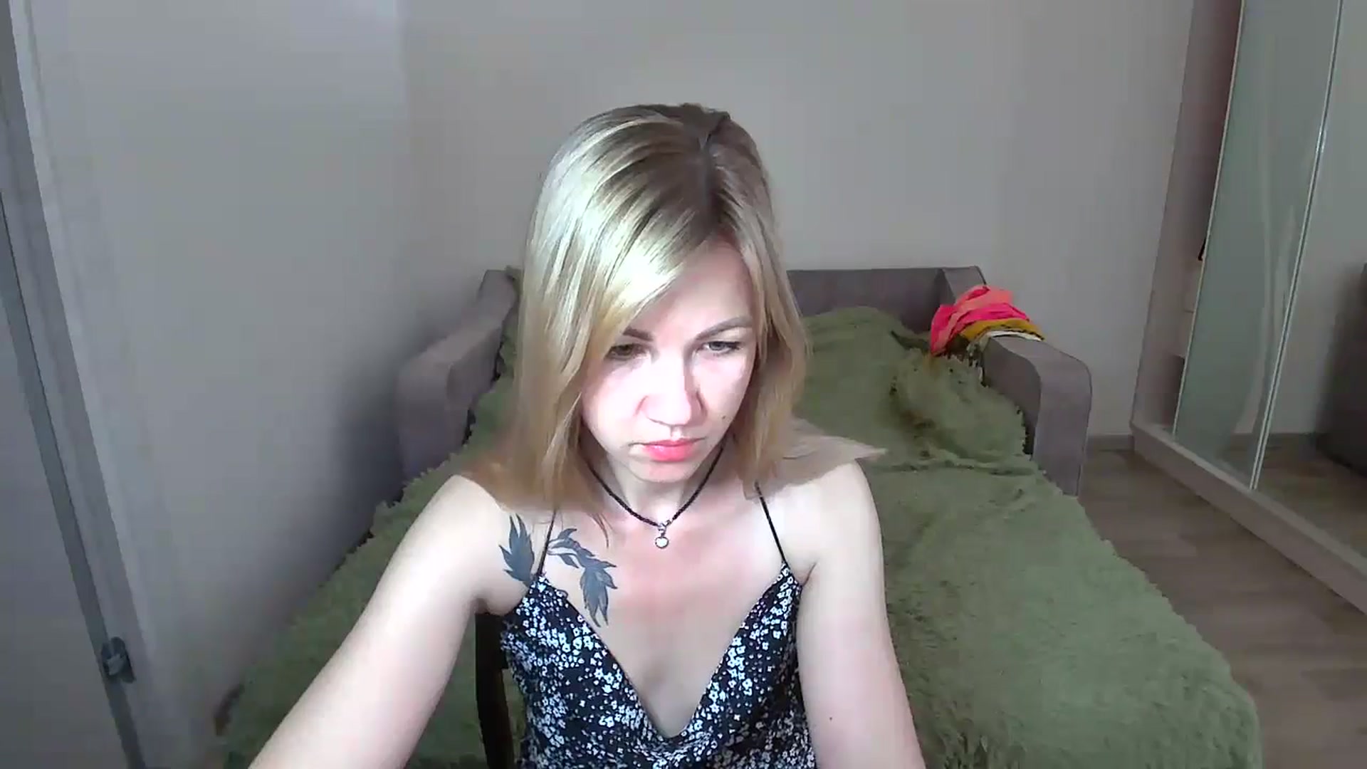 Gallery image thumbnail from Mira_for_love's myfreecams stream on, 06/27/2024, 17:34 image 3 of 20