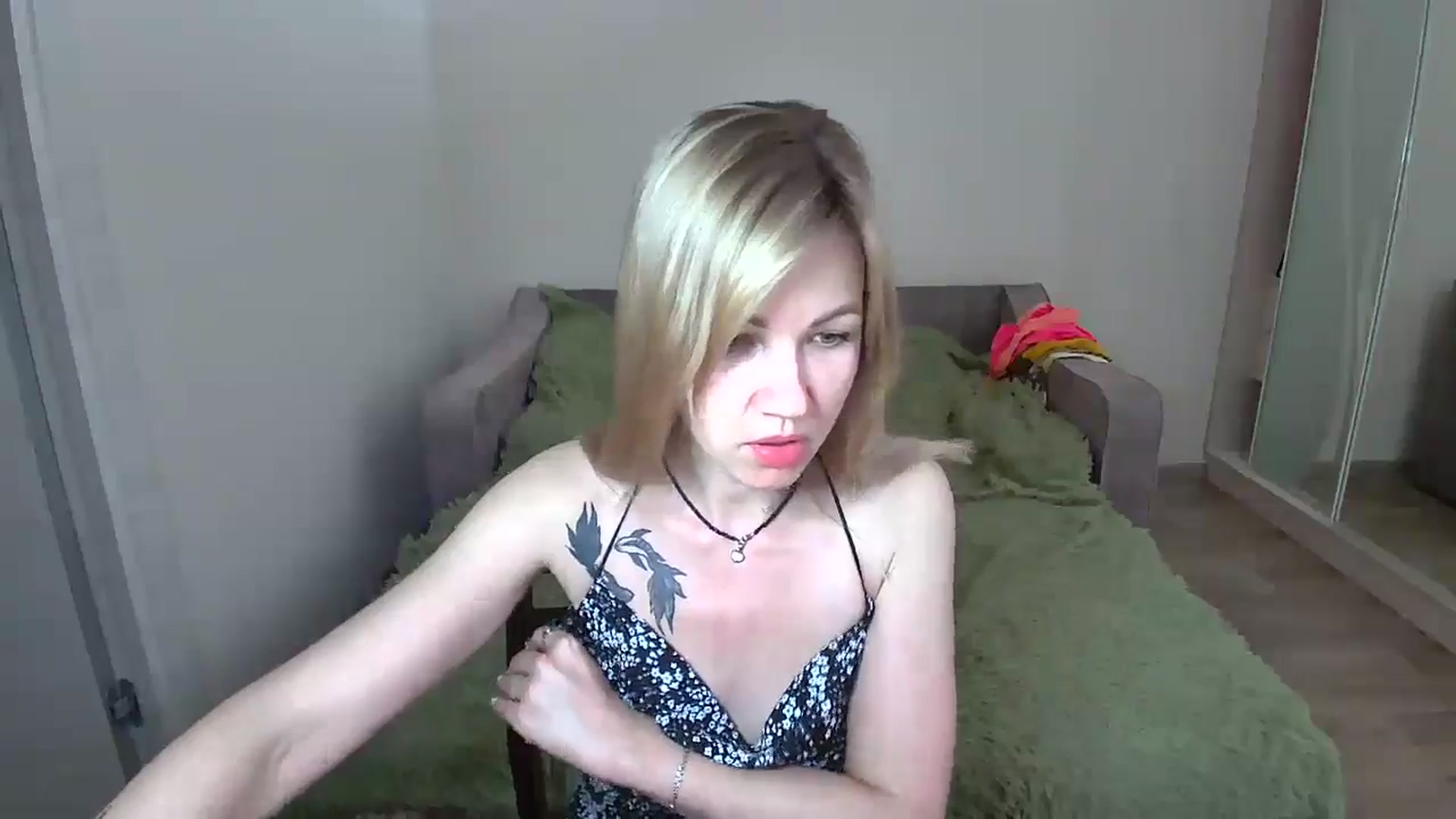 Gallery image thumbnail from Mira_for_love's myfreecams stream on, 06/27/2024, 17:34 image 7 of 20