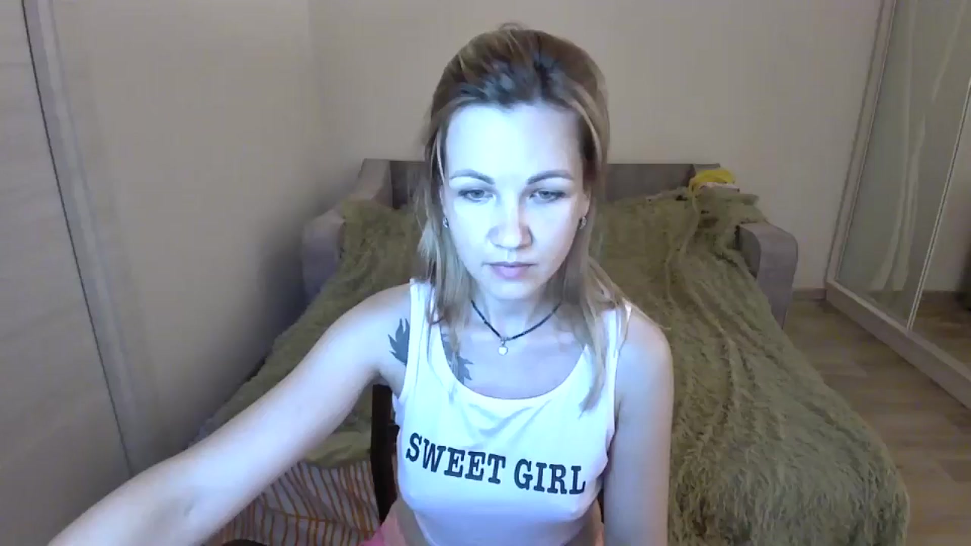 Gallery image thumbnail from Mira_for_love's myfreecams stream on, 07/04/2024, 18:22 image 15 of 20