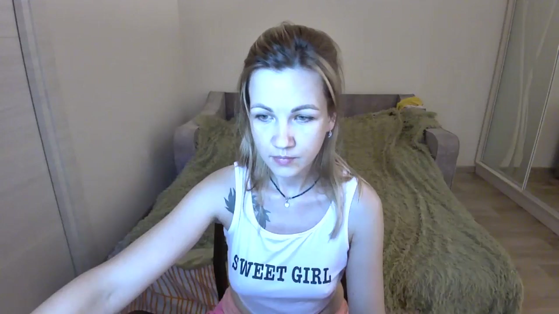 Gallery image thumbnail from Mira_for_love's myfreecams stream on, 07/04/2024, 18:22 image 17 of 20