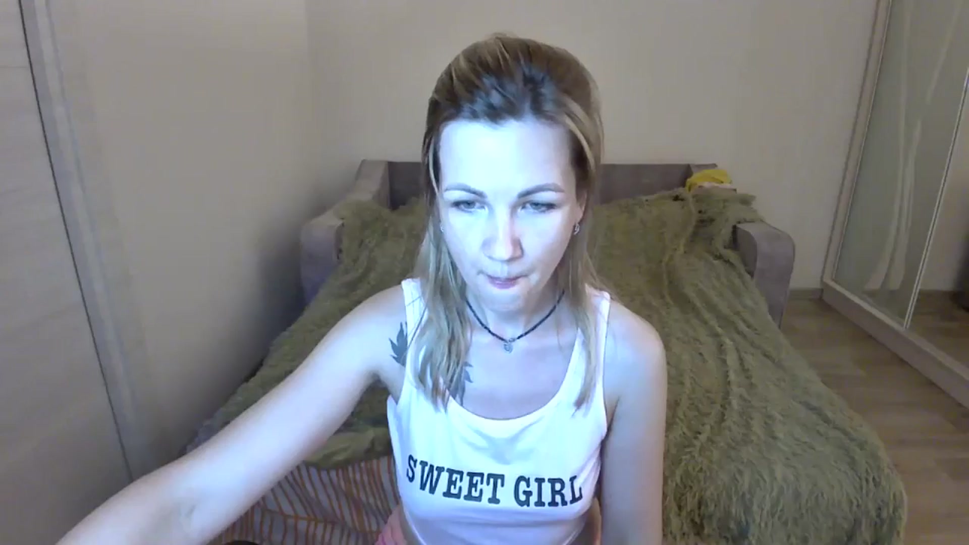 Gallery image thumbnail from Mira_for_love's myfreecams stream on, 07/04/2024, 18:22 image 10 of 20