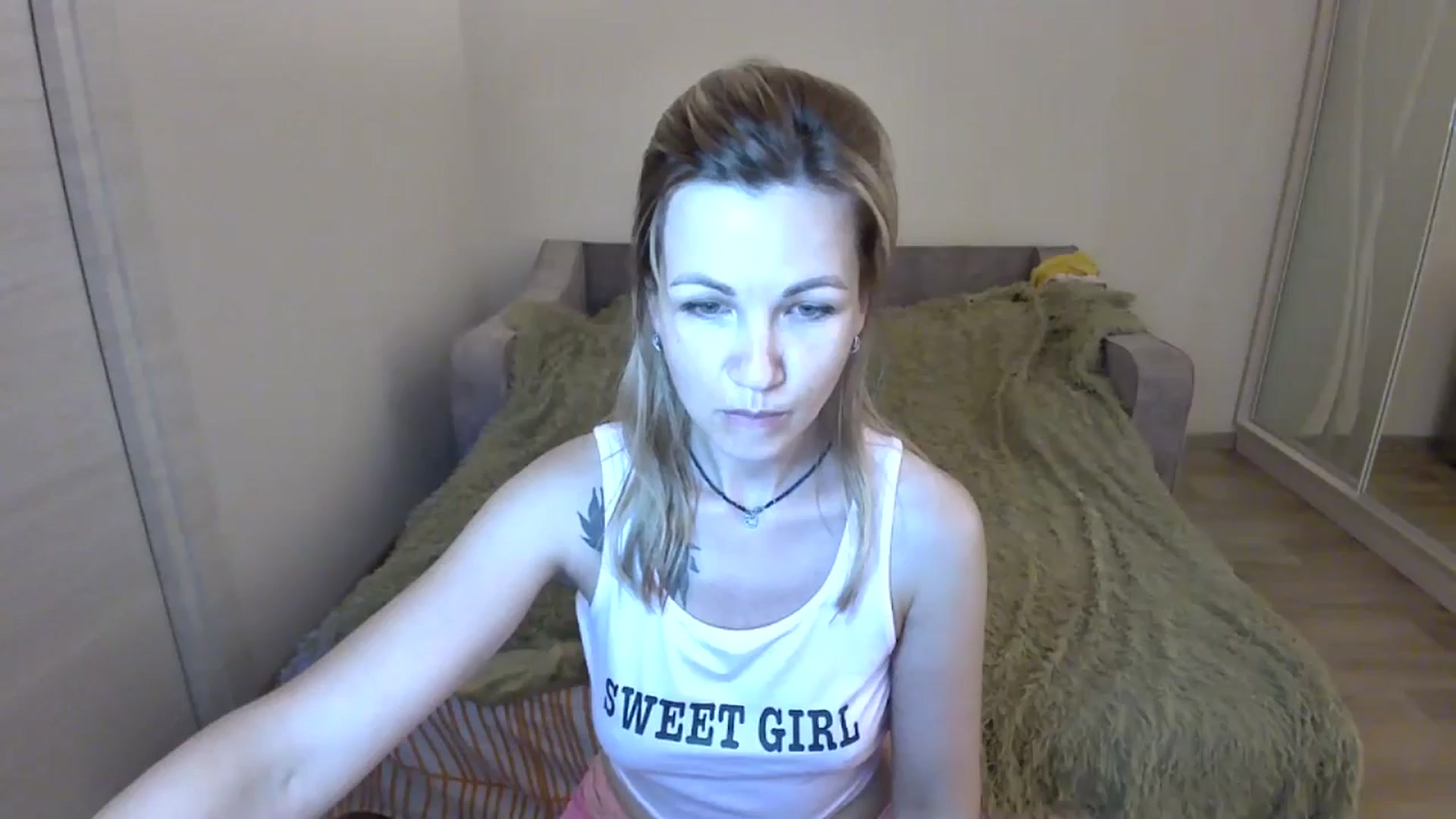Gallery image thumbnail from Mira_for_love's myfreecams stream on, 07/04/2024, 18:22 image 7 of 20