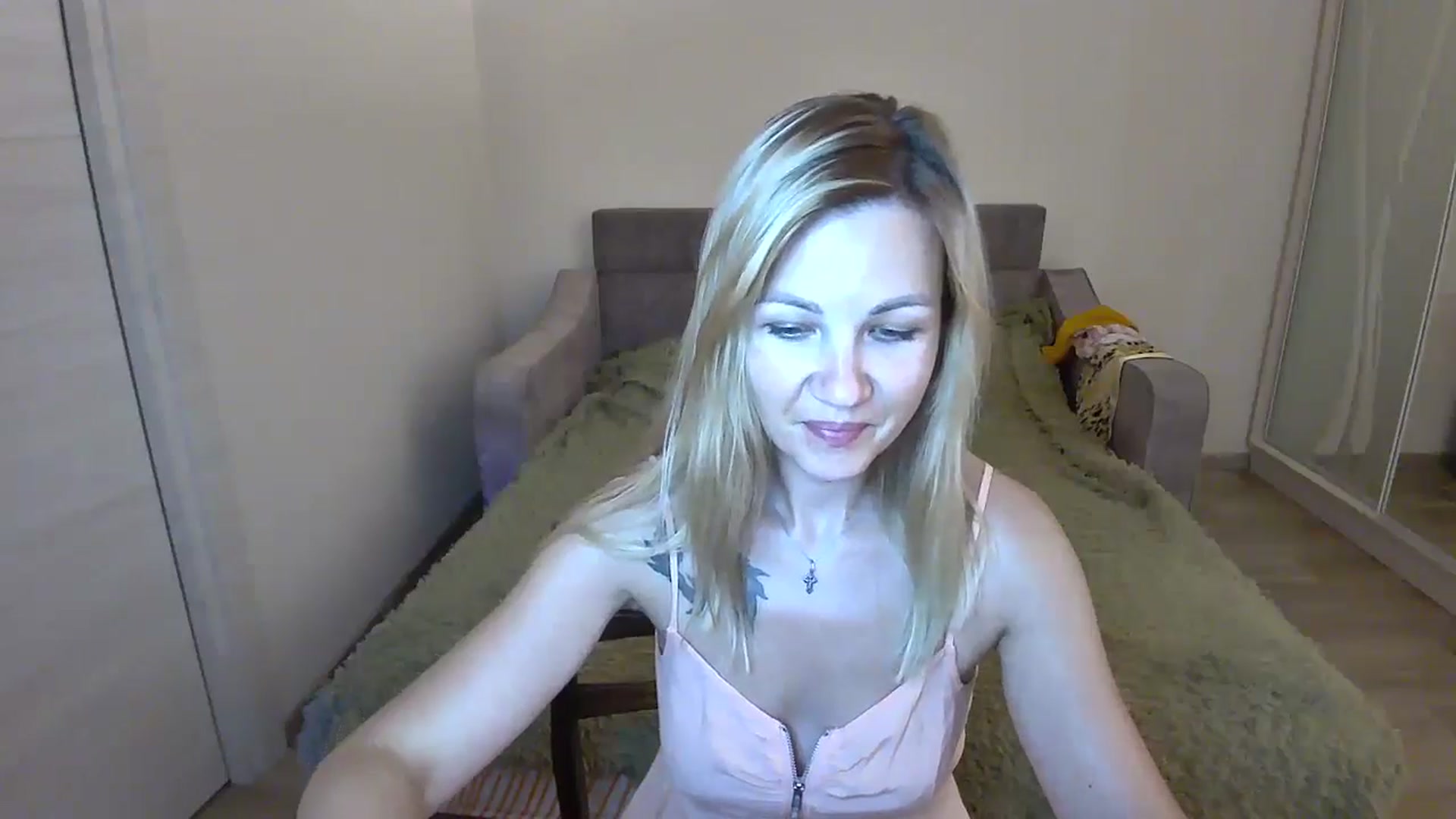Gallery image thumbnail from Mira_for_love's myfreecams stream on, 07/24/2024, 16:48 image 19 of 20