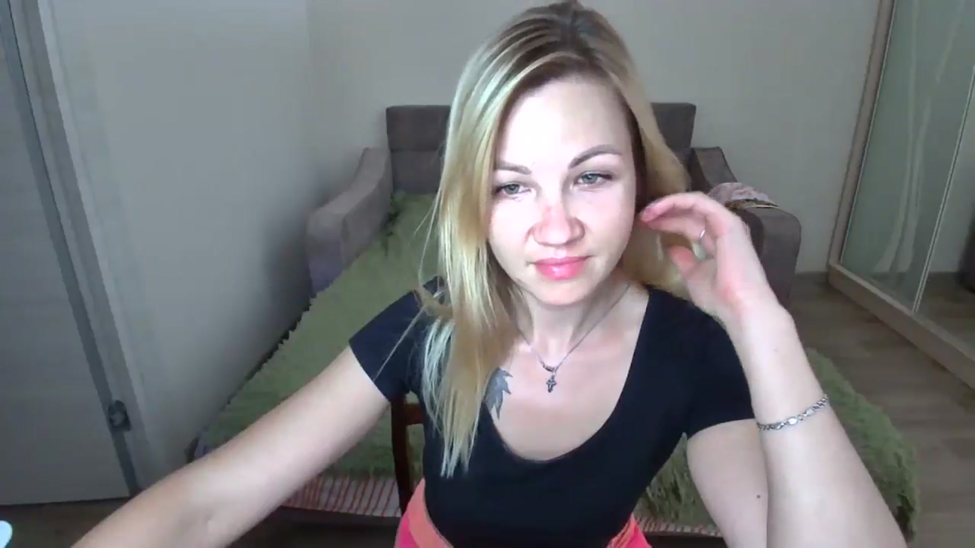 Gallery image thumbnail from Mira_for_love's myfreecams stream on, 07/31/2024, 19:27 image 18 of 20