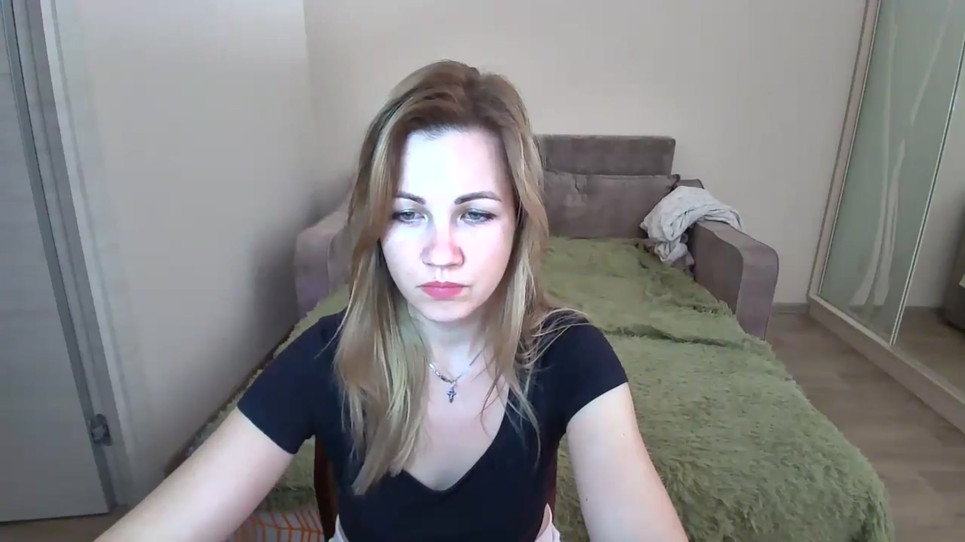 Gallery image thumbnail from Mira_for_love's myfreecams stream on, 10/04/2024, 17:17 image 18 of 20