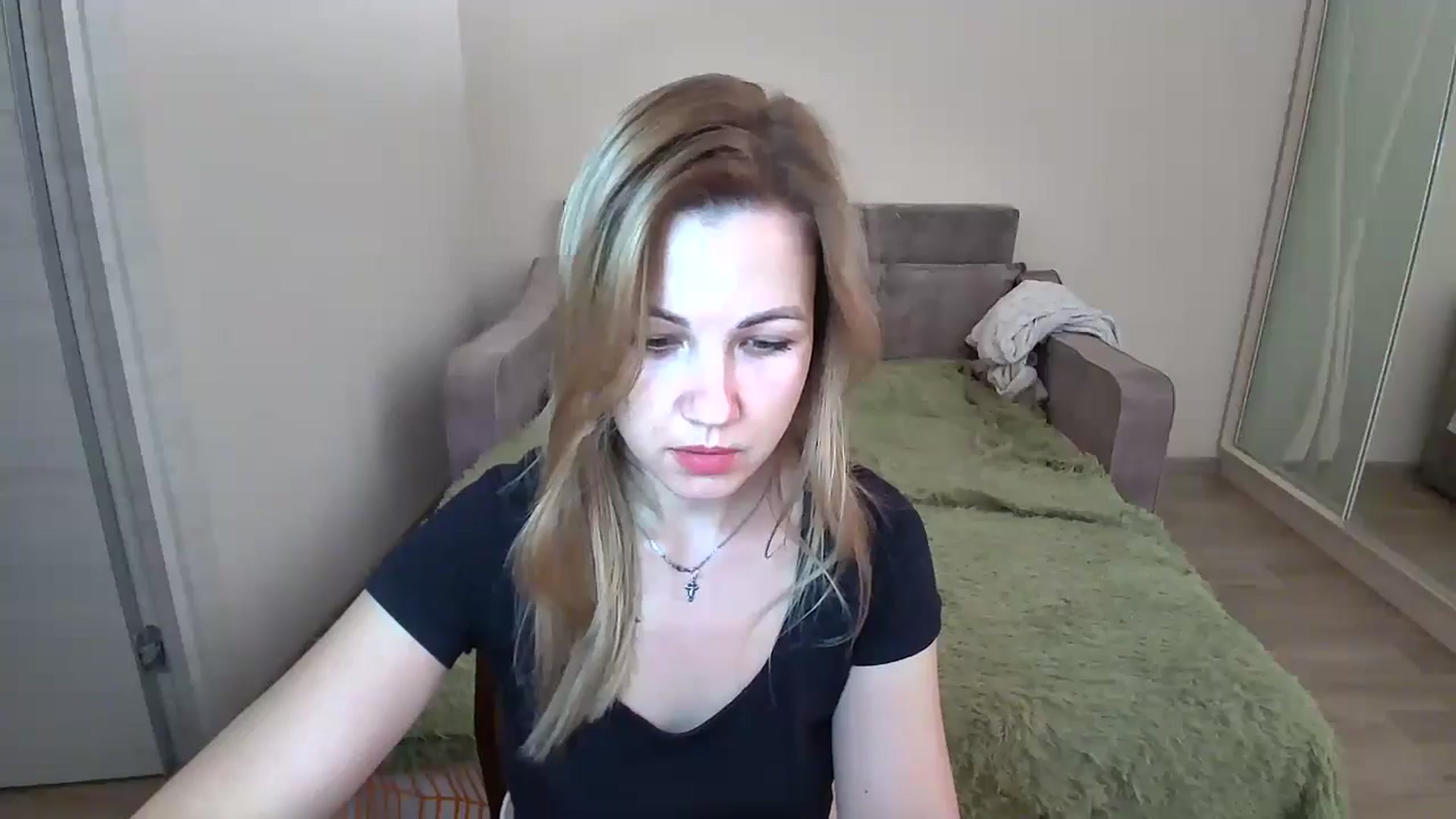 Gallery image thumbnail from Mira_for_love's myfreecams stream on, 10/04/2024, 17:17 image 3 of 20