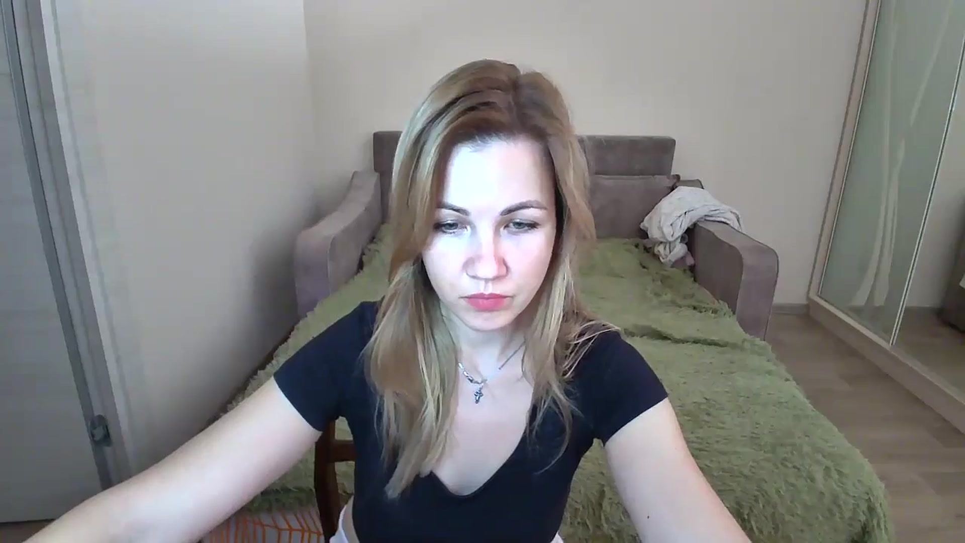 Gallery image thumbnail from Mira_for_love's myfreecams stream on, 10/04/2024, 17:17 image 15 of 20
