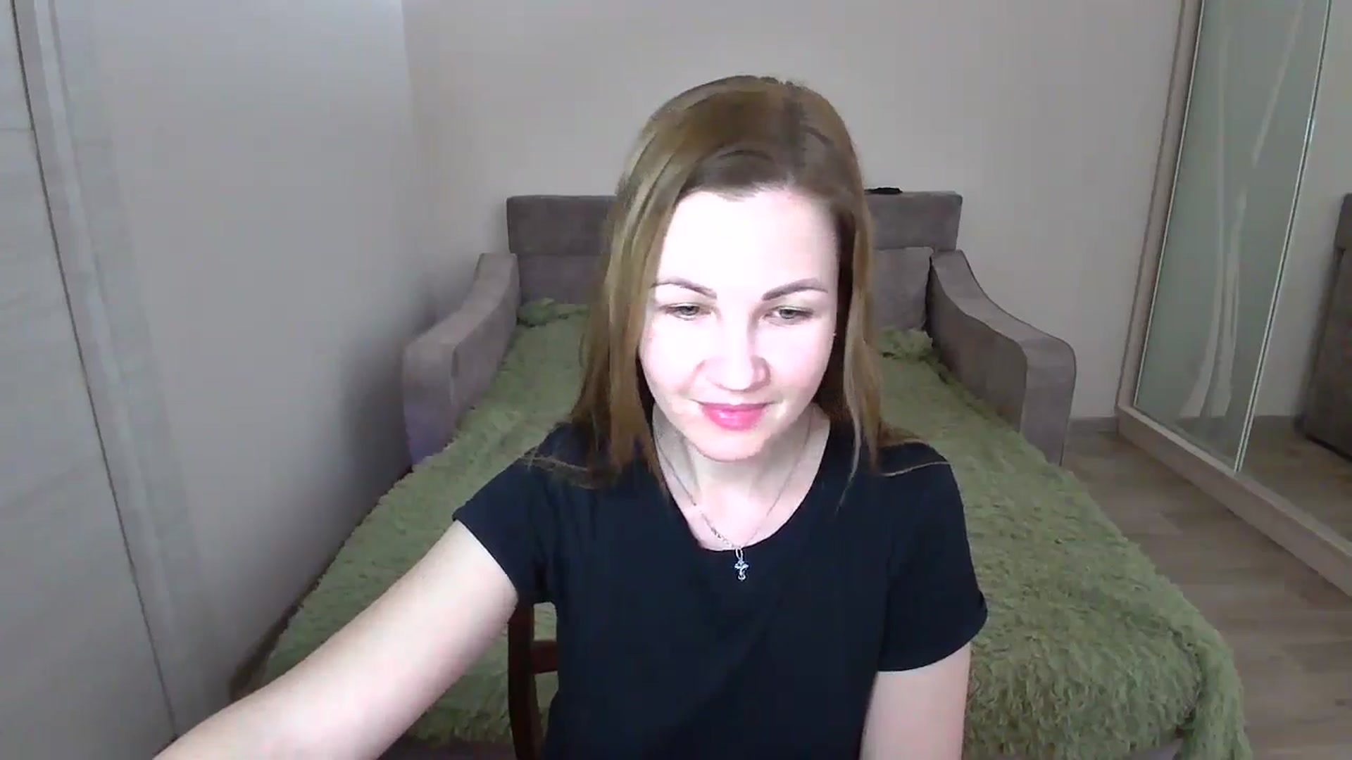 Gallery image thumbnail from Mira_for_love's myfreecams stream on, 10/23/2024, 17:34 image 10 of 20