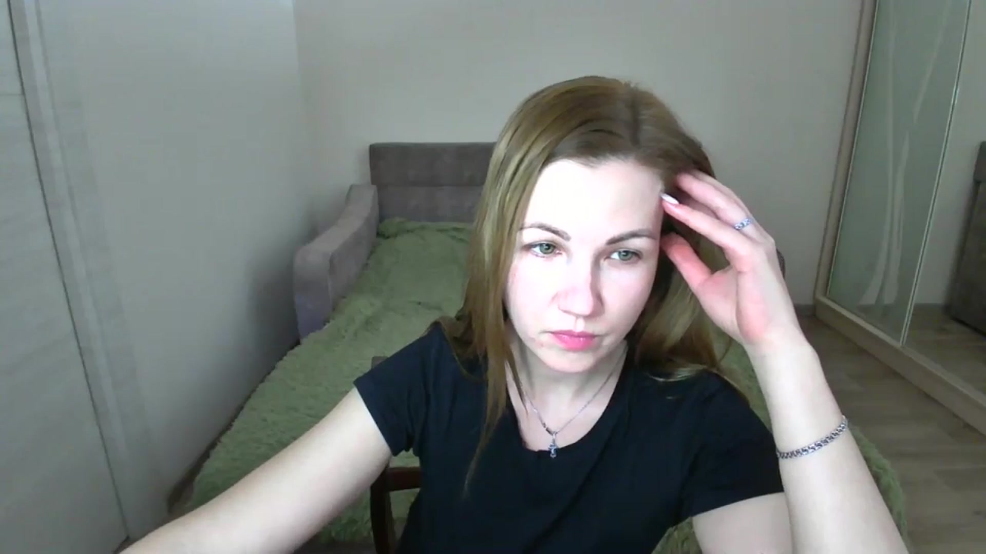 Gallery image thumbnail from Mira_for_love's myfreecams stream on, 10/23/2024, 17:34 image 18 of 20