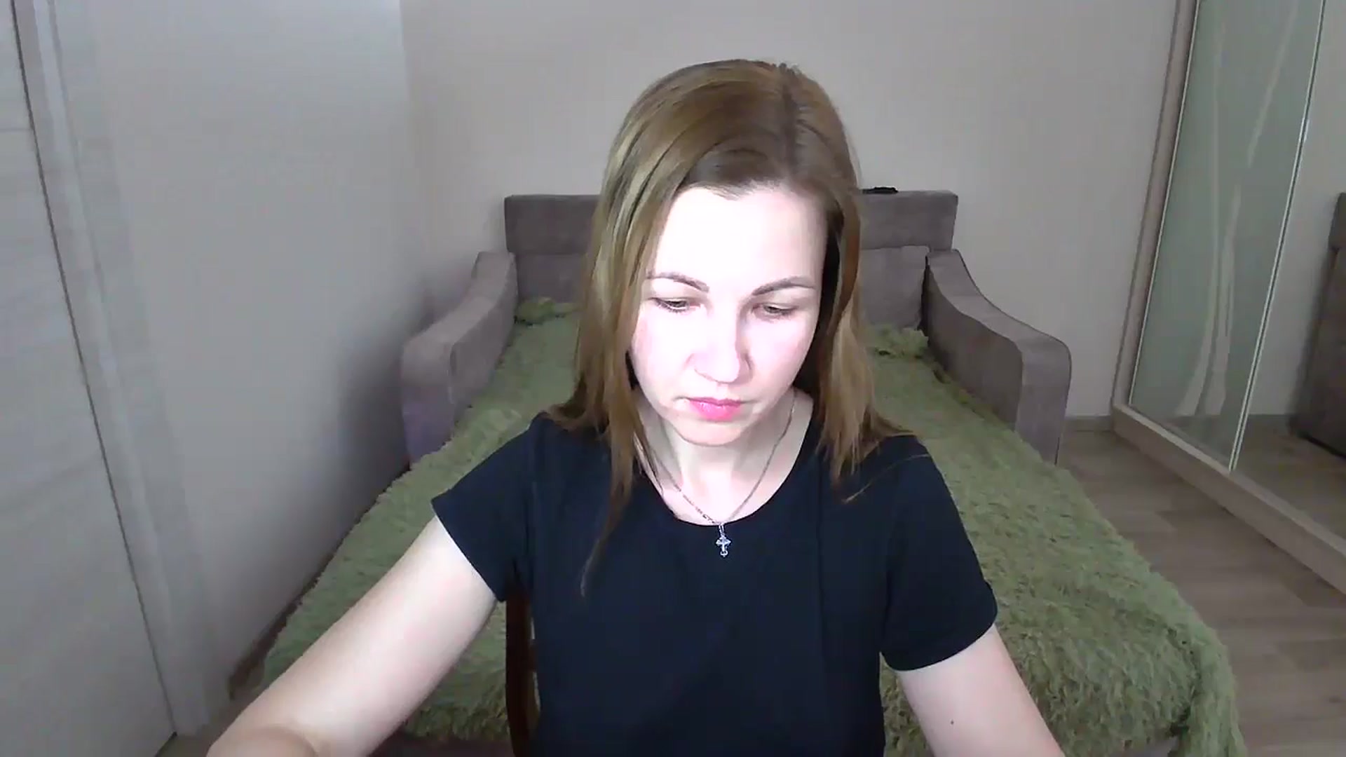 Gallery image thumbnail from Mira_for_love's myfreecams stream on, 10/23/2024, 17:34 image 14 of 20