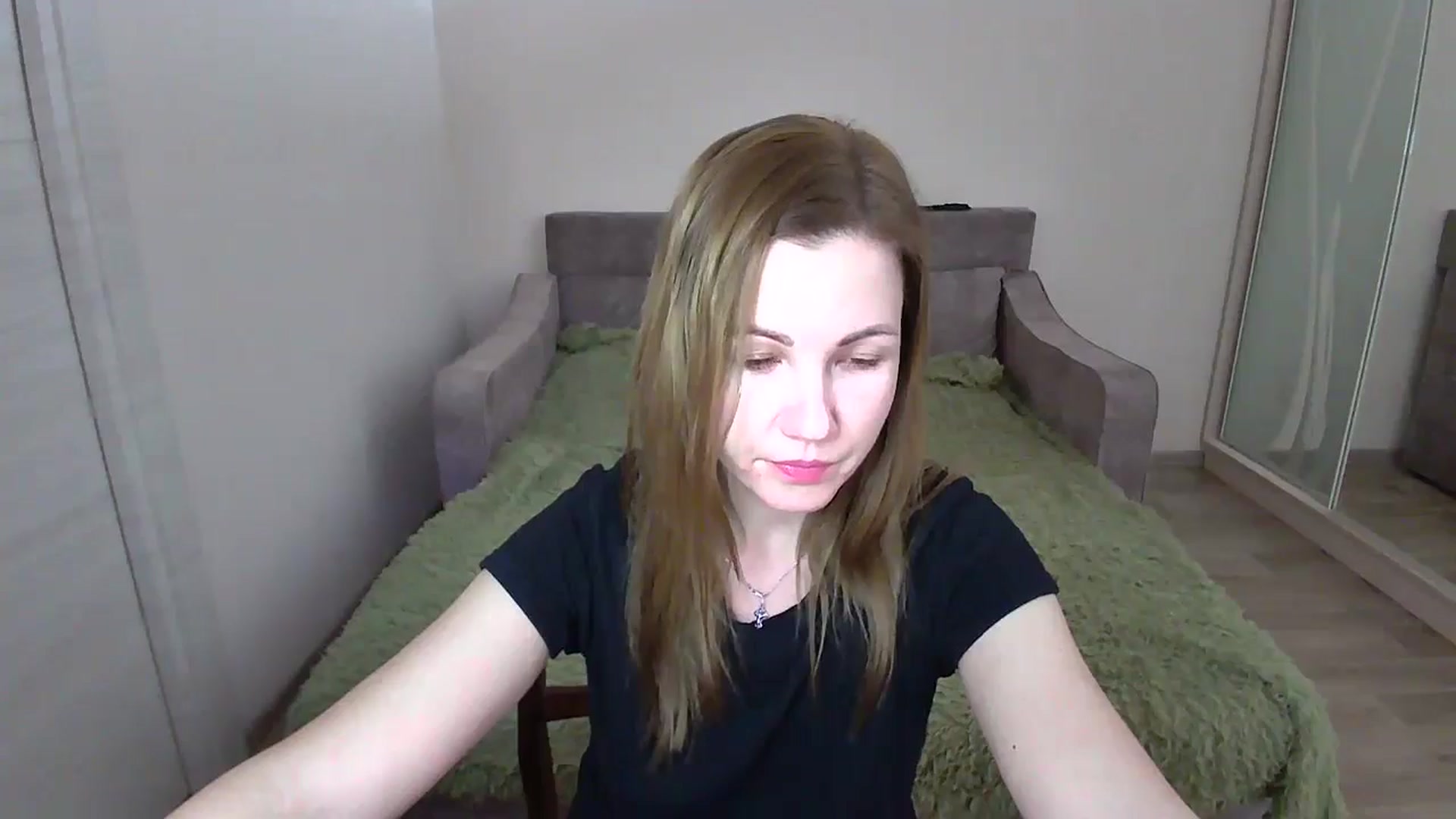 Gallery image thumbnail from Mira_for_love's myfreecams stream on, 10/23/2024, 17:34 image 3 of 20
