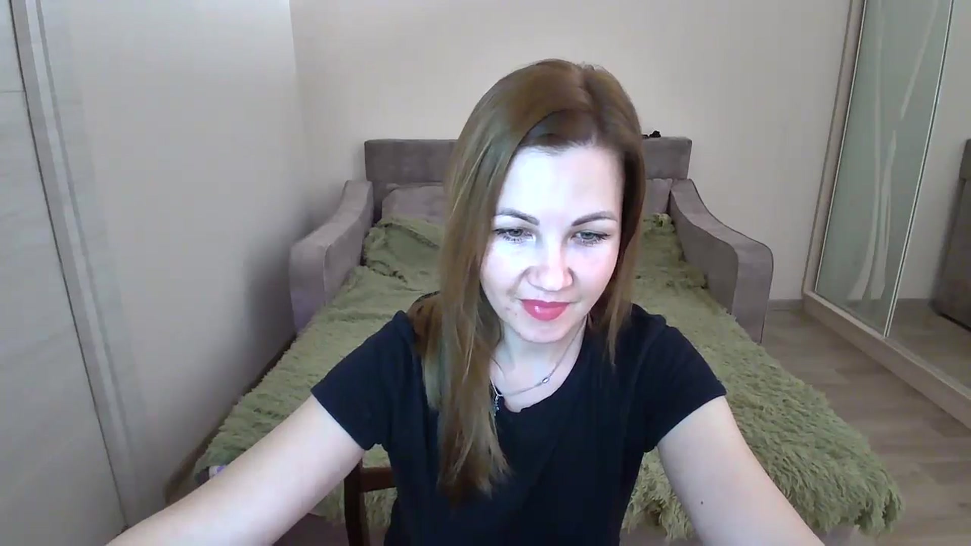 Gallery image thumbnail from Mira_for_love's myfreecams stream on, 10/24/2024, 18:39 image 8 of 20