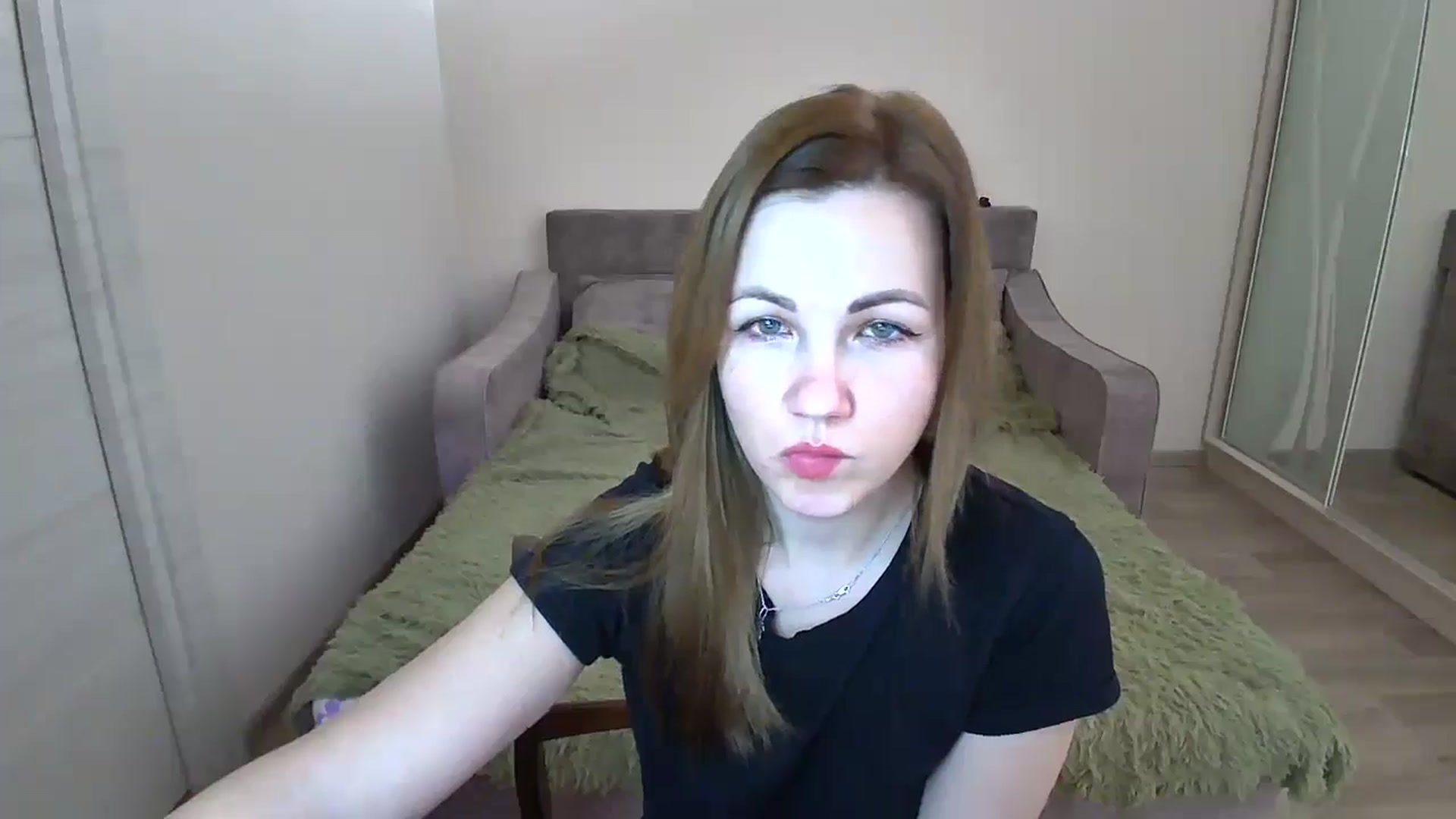Gallery image thumbnail from Mira_for_love's myfreecams stream on, 10/24/2024, 18:39 image 18 of 20