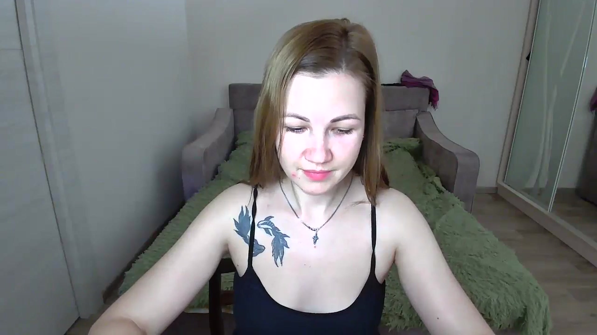 Gallery image thumbnail from Mira_for_love's myfreecams stream on, 10/25/2024, 17:53 image 10 of 20