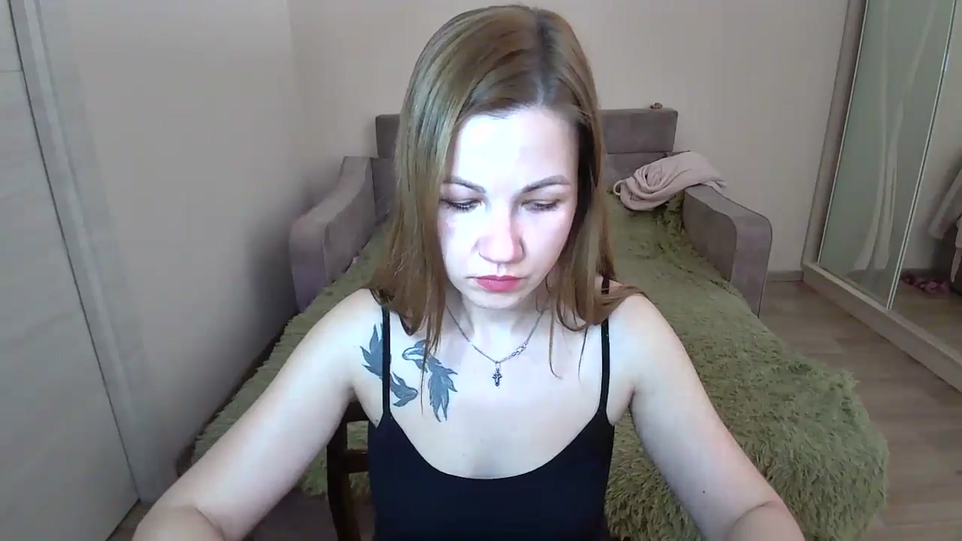 Gallery image thumbnail from Mira_for_love's myfreecams stream on, 11/20/2024, 16:38 image 7 of 20