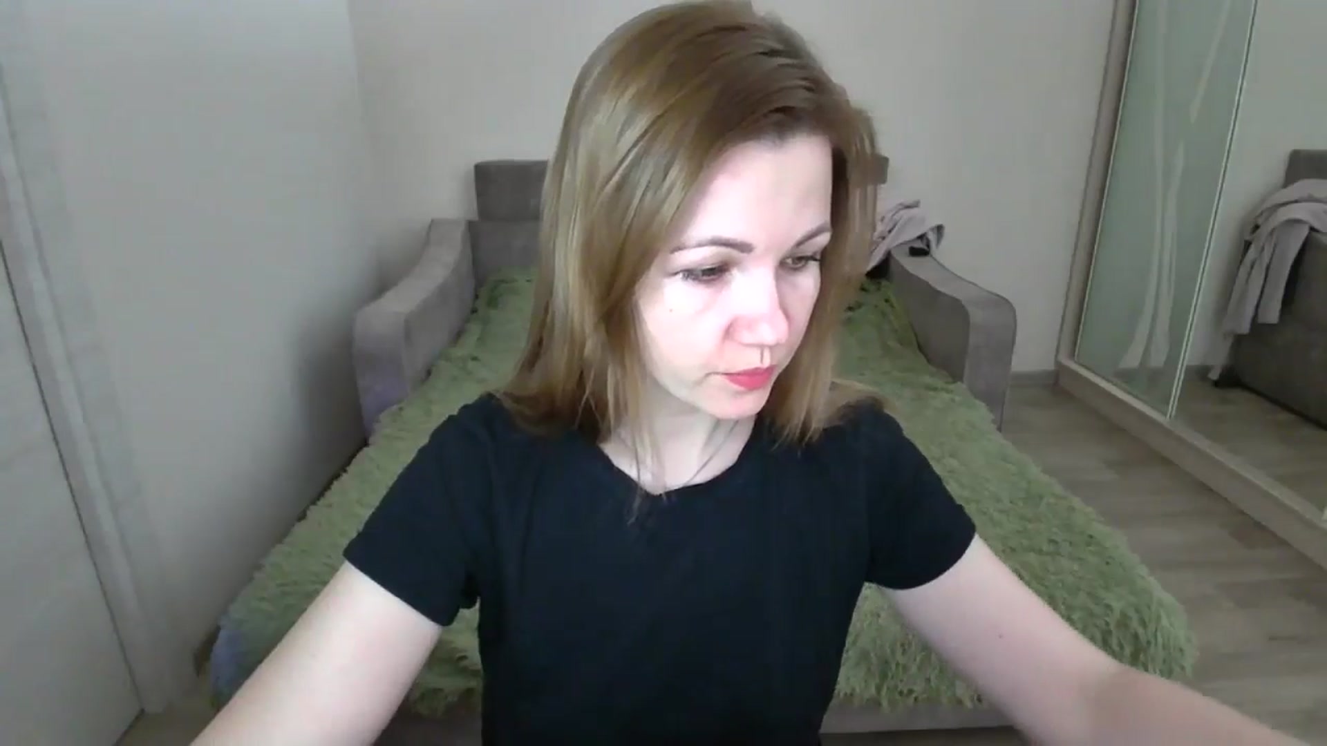 Gallery image thumbnail from Mira_for_love's myfreecams stream on, 11/28/2024, 18:43 image 14 of 20