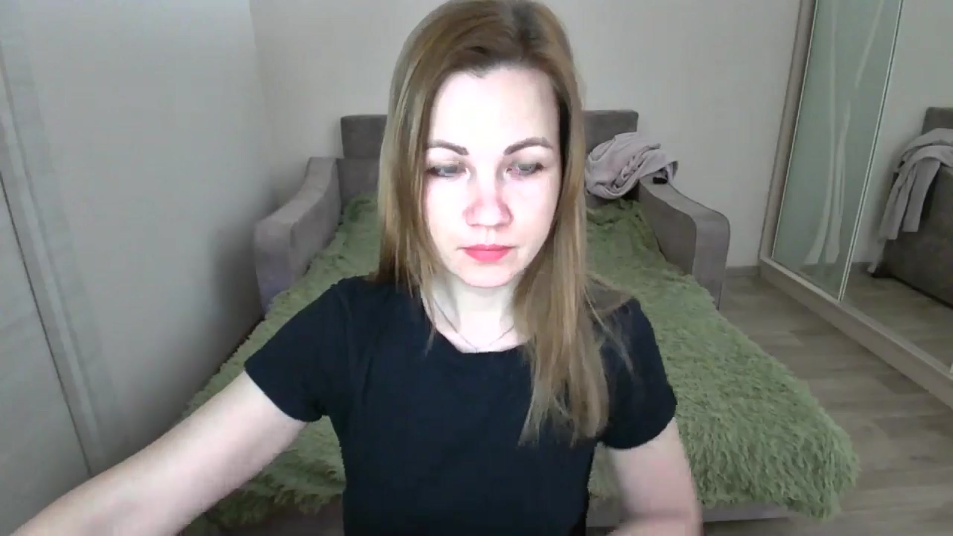 Gallery image thumbnail from Mira_for_love's myfreecams stream on, 11/28/2024, 18:43 image 9 of 20