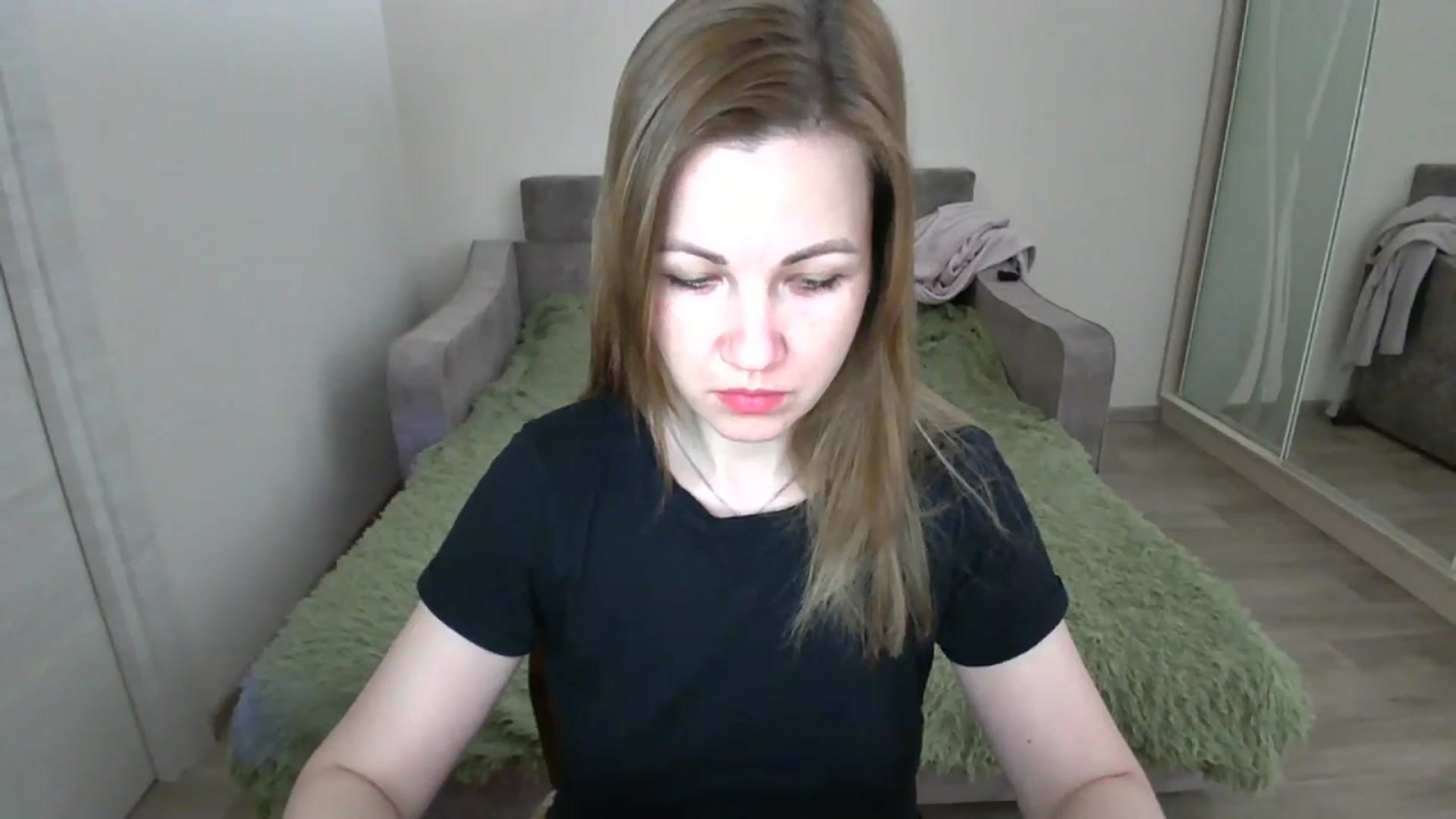 Gallery image thumbnail from Mira_for_love's myfreecams stream on, 11/28/2024, 18:43 image 5 of 20