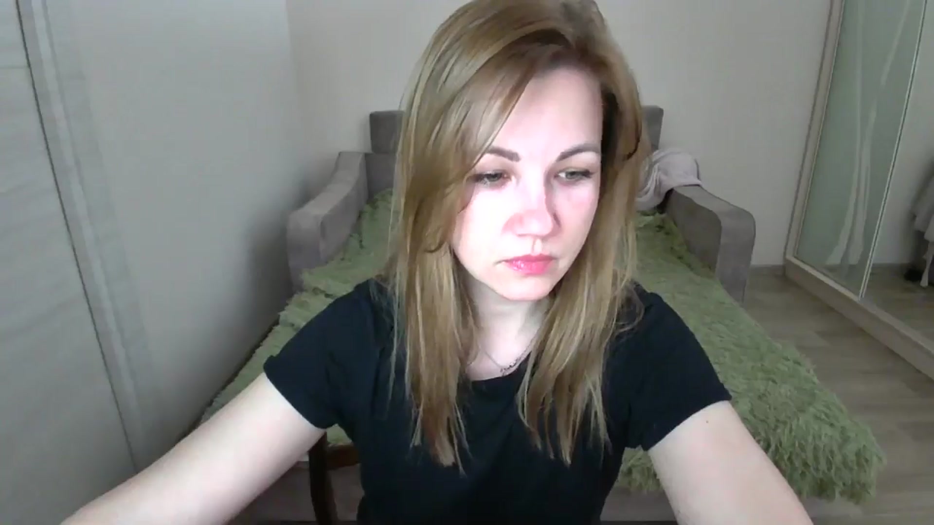 Gallery image thumbnail from Mira_for_love's myfreecams stream on, 12/03/2024, 20:52 image 4 of 20