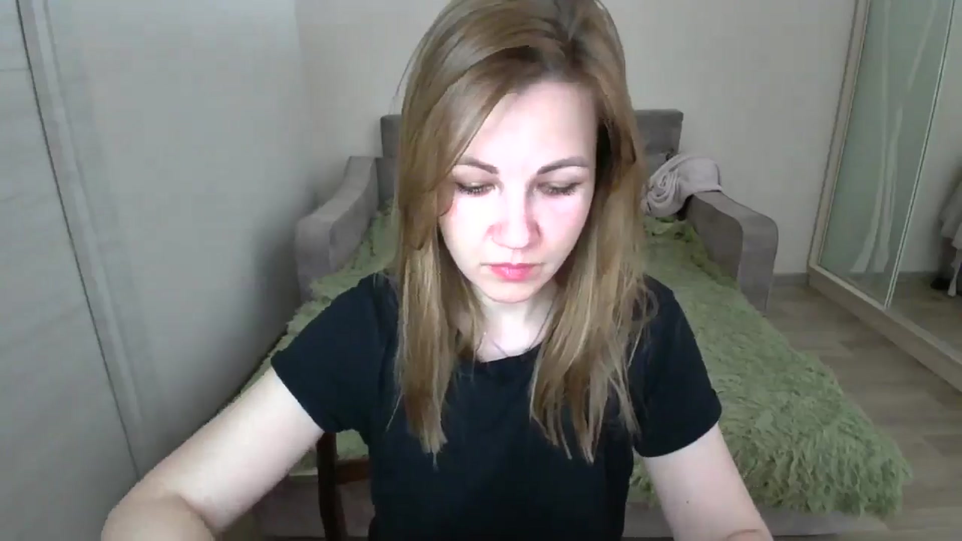 Gallery image thumbnail from Mira_for_love's myfreecams stream on, 12/03/2024, 20:52 image 3 of 20
