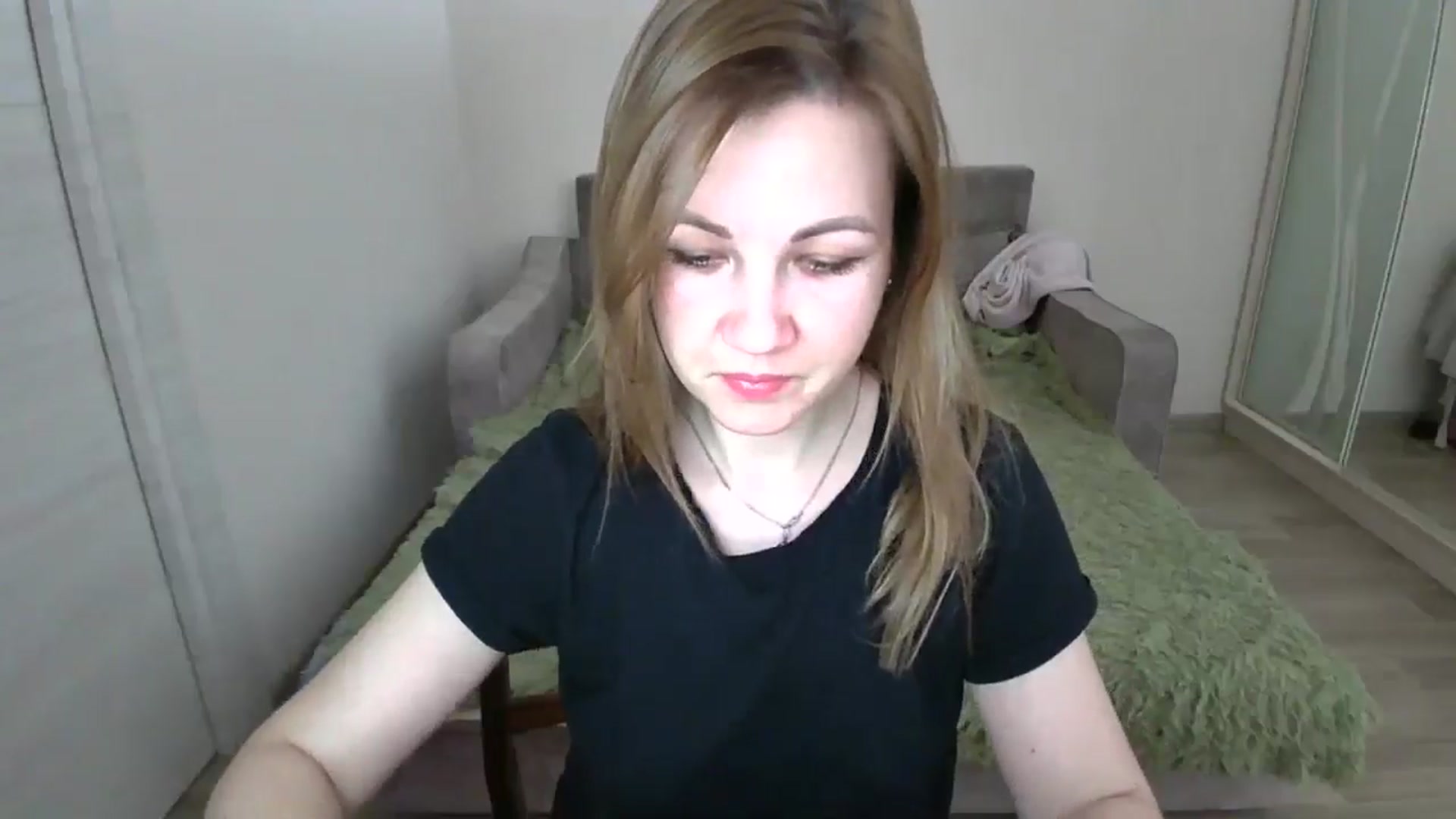 Gallery image thumbnail from Mira_for_love's myfreecams stream on, 12/03/2024, 20:52 image 17 of 20