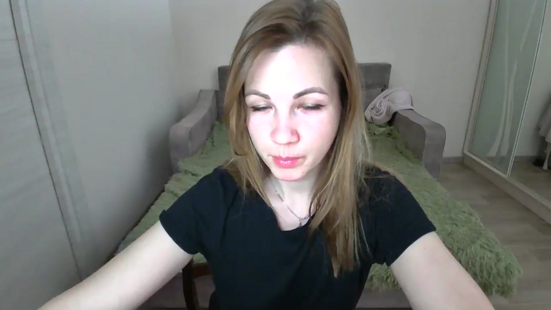 Gallery image thumbnail from Mira_for_love's myfreecams stream on, 12/03/2024, 20:52 image 15 of 20