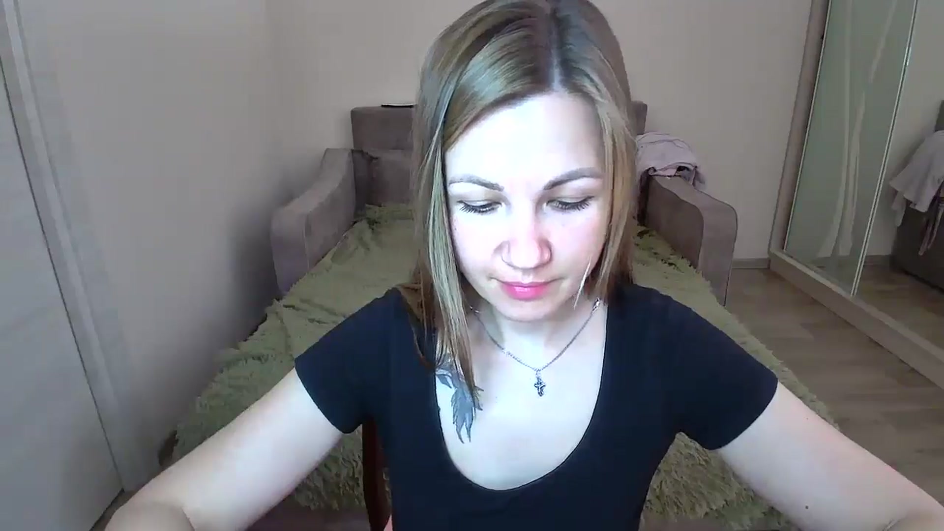 Gallery image thumbnail from Mira_for_love's myfreecams stream on, 03/25/2025, 16:04 image 13 of 20