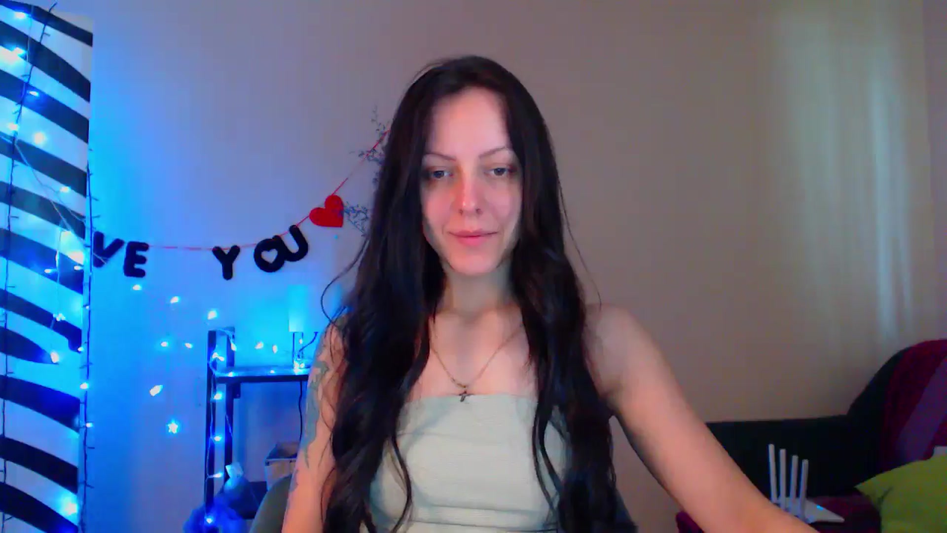 Gallery image thumbnail from MiracleMiss's myfreecams stream on, 05/14/2024, 10:51 image 10 of 20