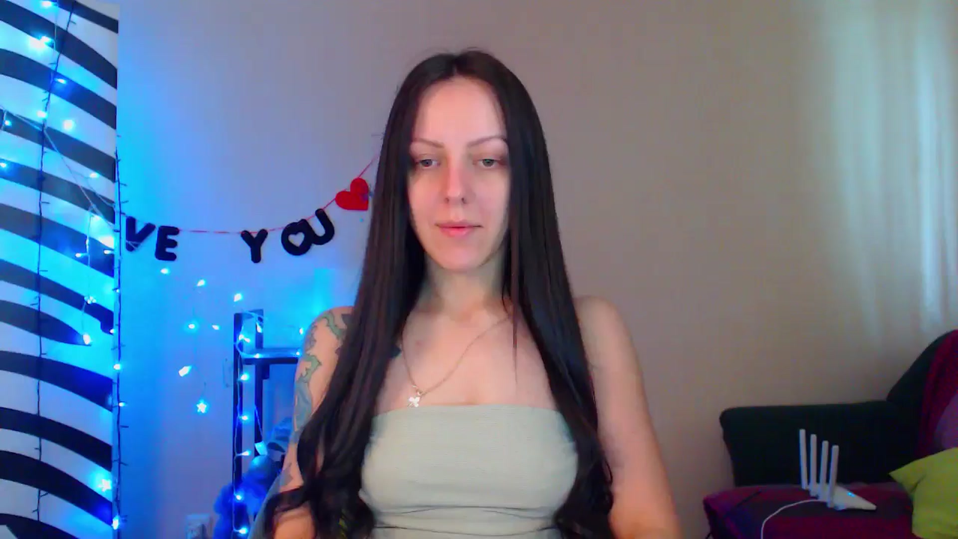 Gallery image thumbnail from MiracleMiss's myfreecams stream on, 05/15/2024, 10:15 image 2 of 20