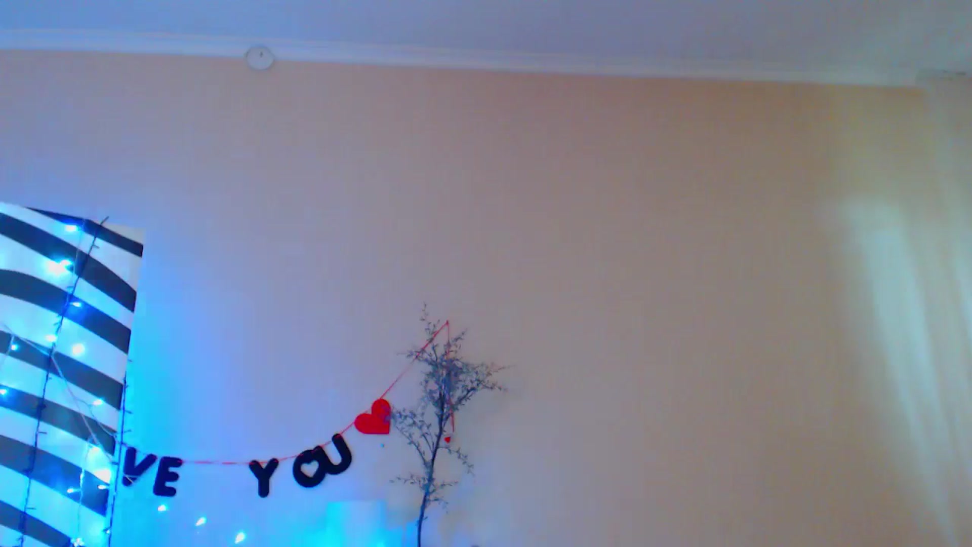 Gallery image thumbnail from MiracleMiss's myfreecams stream on, 05/15/2024, 10:44 image 20 of 20