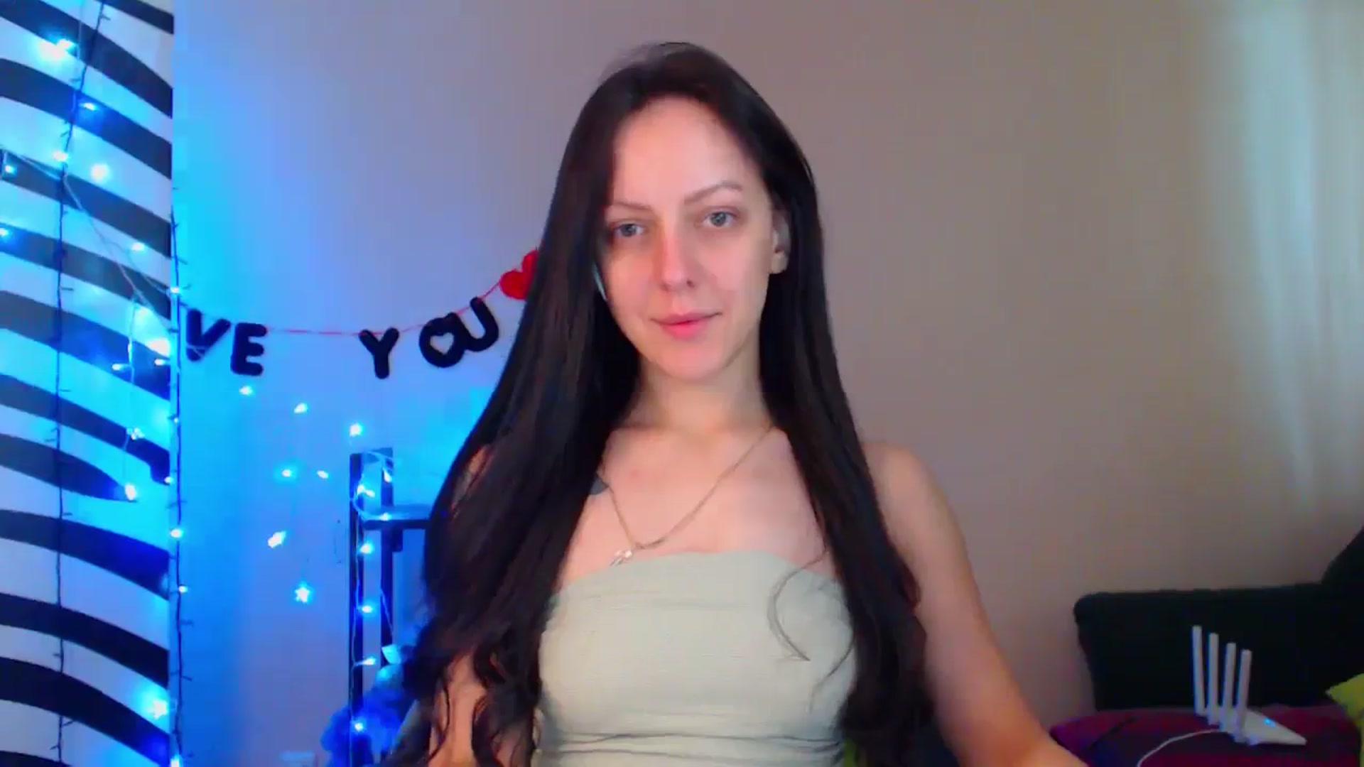 Gallery image thumbnail from MiracleMiss's myfreecams stream on, 05/15/2024, 10:44 image 7 of 20