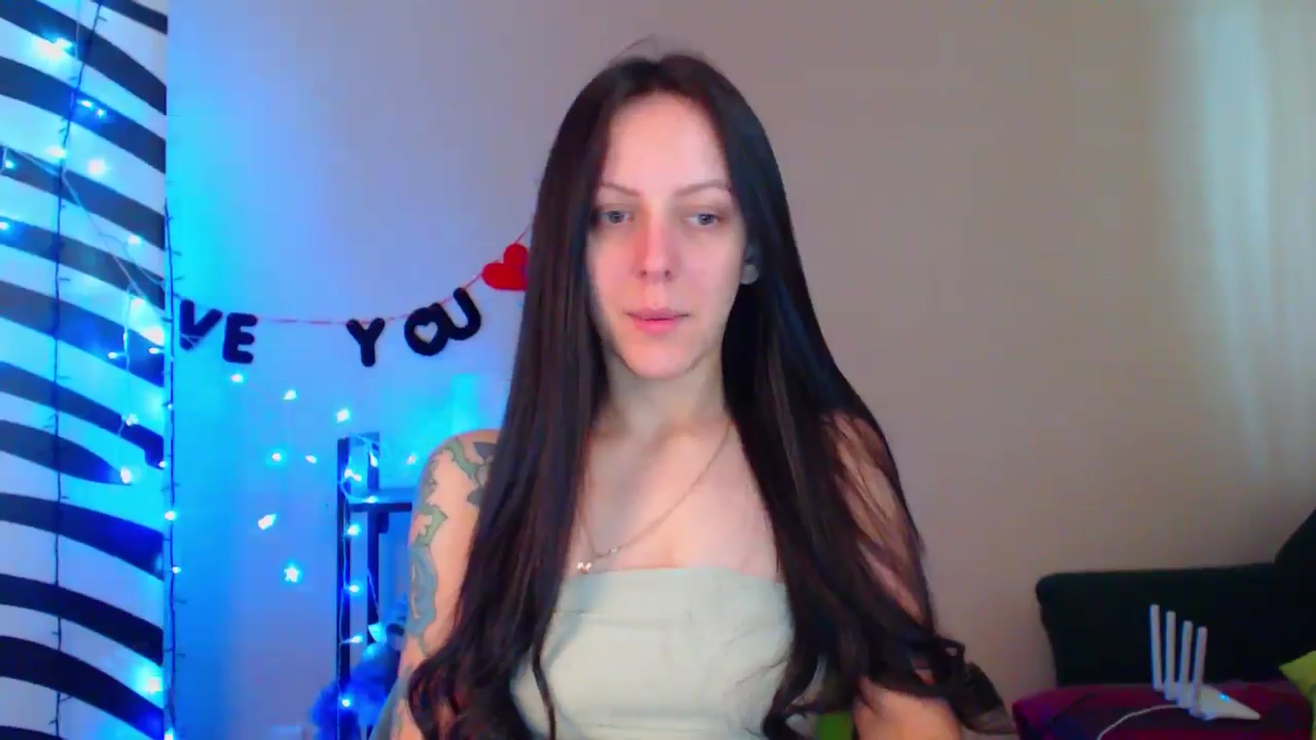 Gallery image thumbnail from MiracleMiss's myfreecams stream on, 05/15/2024, 10:44 image 18 of 20