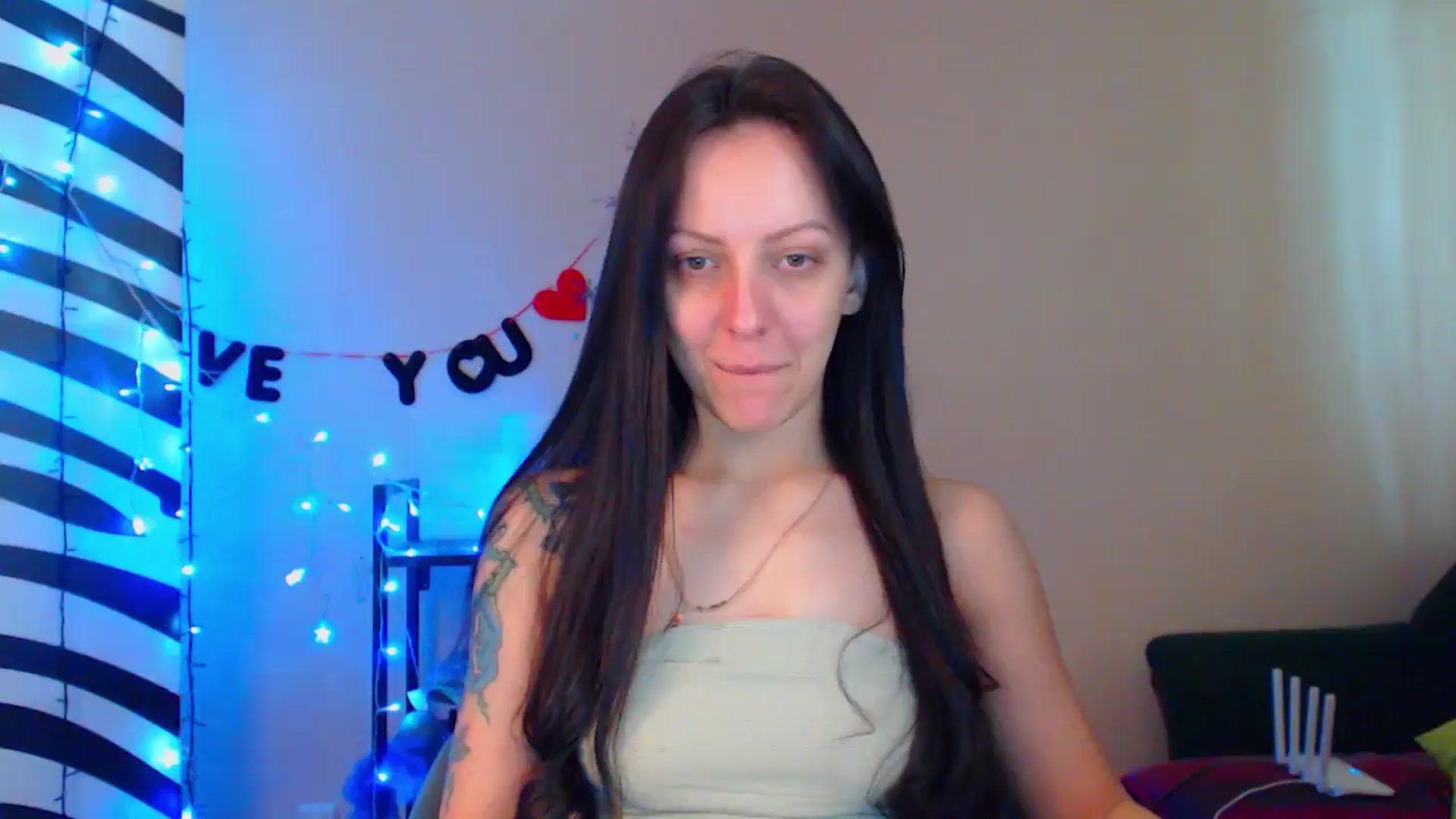Gallery image thumbnail from MiracleMiss's myfreecams stream on, 05/15/2024, 10:44 image 12 of 20