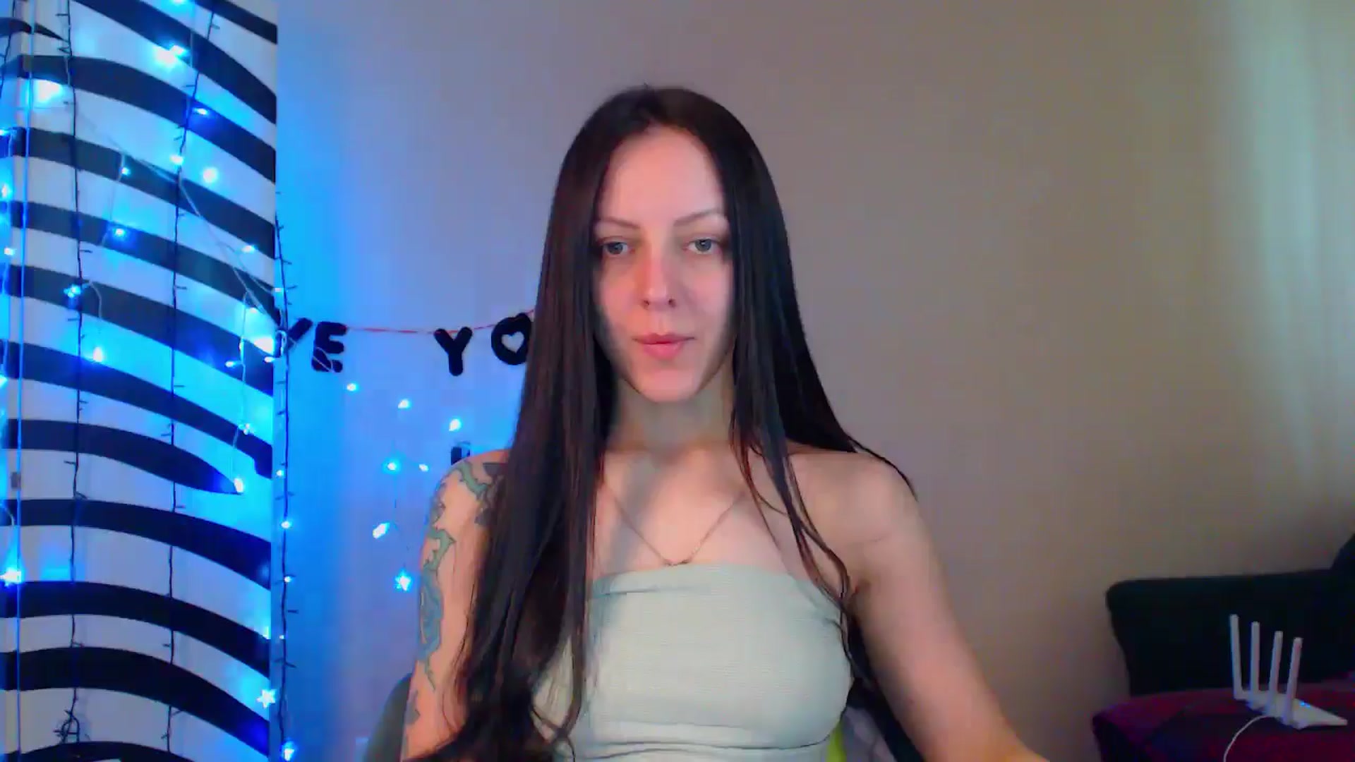 Gallery image thumbnail from MiracleMiss's myfreecams stream on, 05/16/2024, 10:47 image 11 of 20