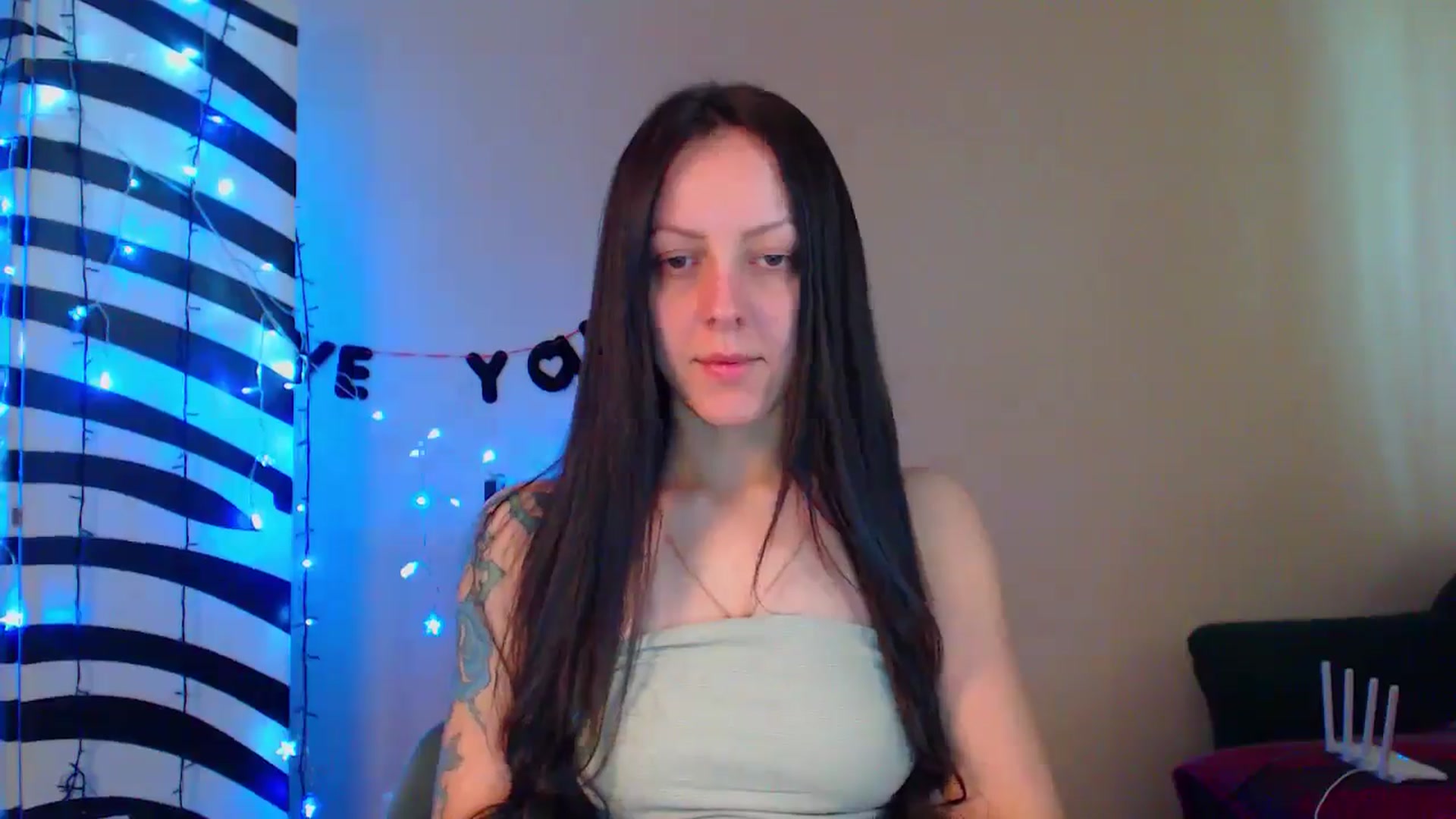 Gallery image thumbnail from MiracleMiss's myfreecams stream on, 05/16/2024, 10:47 image 10 of 20