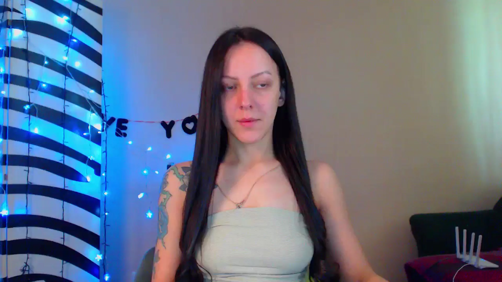 Gallery image thumbnail from MiracleMiss's myfreecams stream on, 05/16/2024, 10:47 image 19 of 20