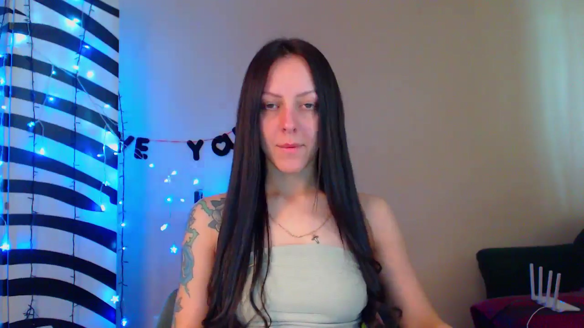 Gallery image thumbnail from MiracleMiss's myfreecams stream on, 05/16/2024, 10:47 image 15 of 20
