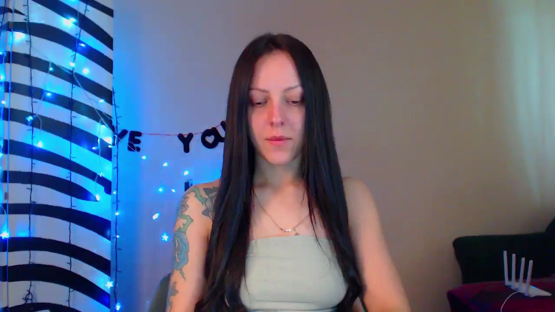 Gallery image thumbnail from MiracleMiss's myfreecams stream on, 05/16/2024, 10:47 image 18 of 20