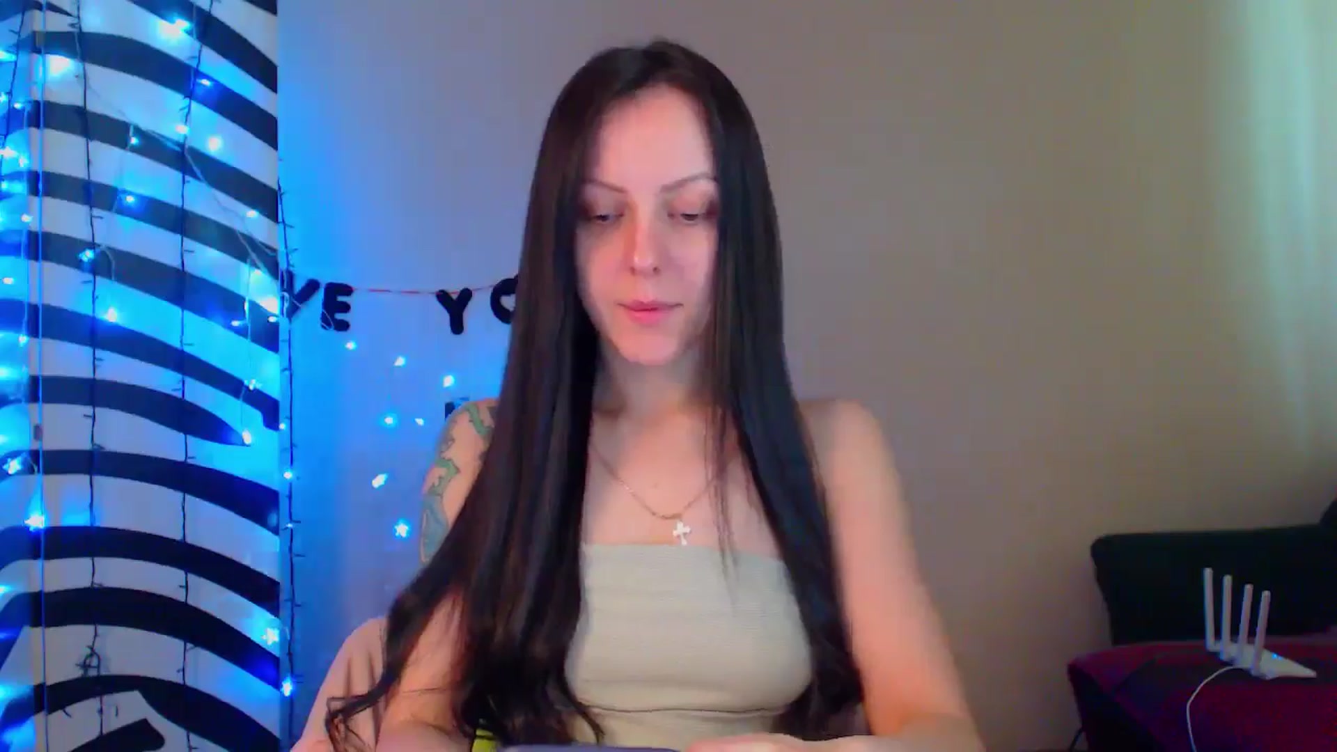 Gallery image thumbnail from MiracleMiss's myfreecams stream on, 05/17/2024, 10:59 image 3 of 20