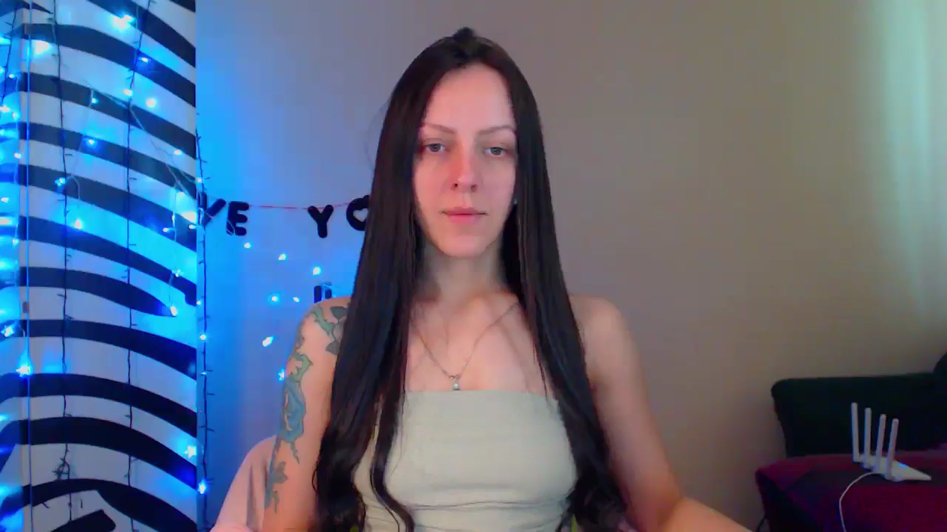 Gallery image thumbnail from MiracleMiss's myfreecams stream on, 05/17/2024, 10:59 image 18 of 20