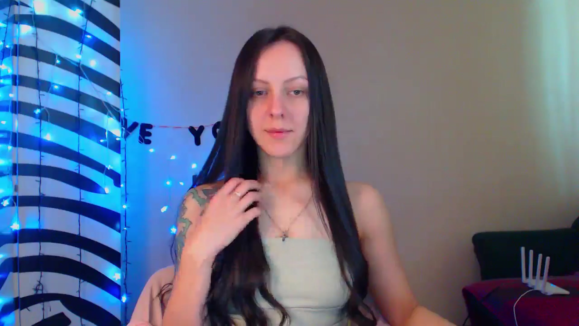 Gallery image thumbnail from MiracleMiss's myfreecams stream on, 05/17/2024, 10:59 image 6 of 20