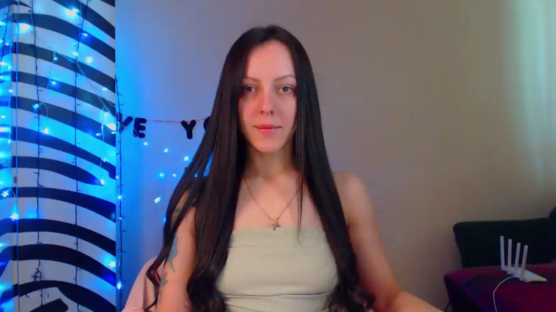 Gallery image thumbnail from MiracleMiss's myfreecams stream on, 05/17/2024, 10:59 image 7 of 20