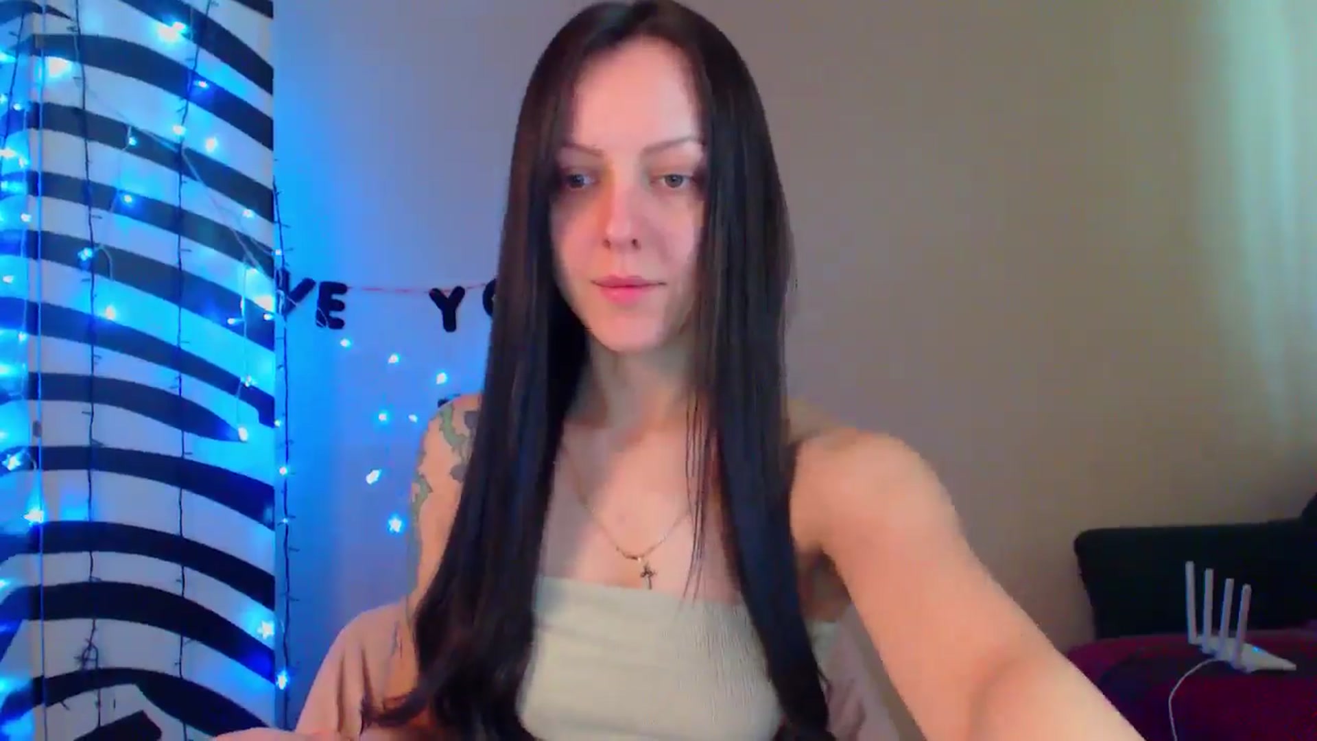Gallery image thumbnail from MiracleMiss's myfreecams stream on, 05/17/2024, 10:59 image 4 of 20