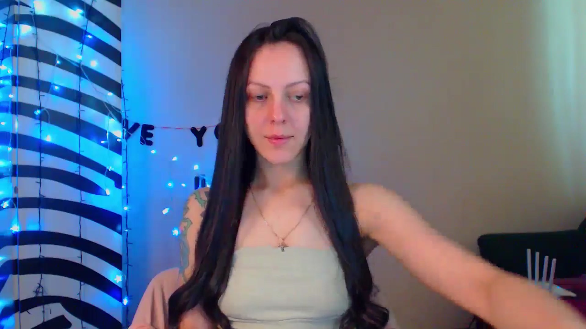 Gallery image thumbnail from MiracleMiss's myfreecams stream on, 05/17/2024, 10:59 image 11 of 20