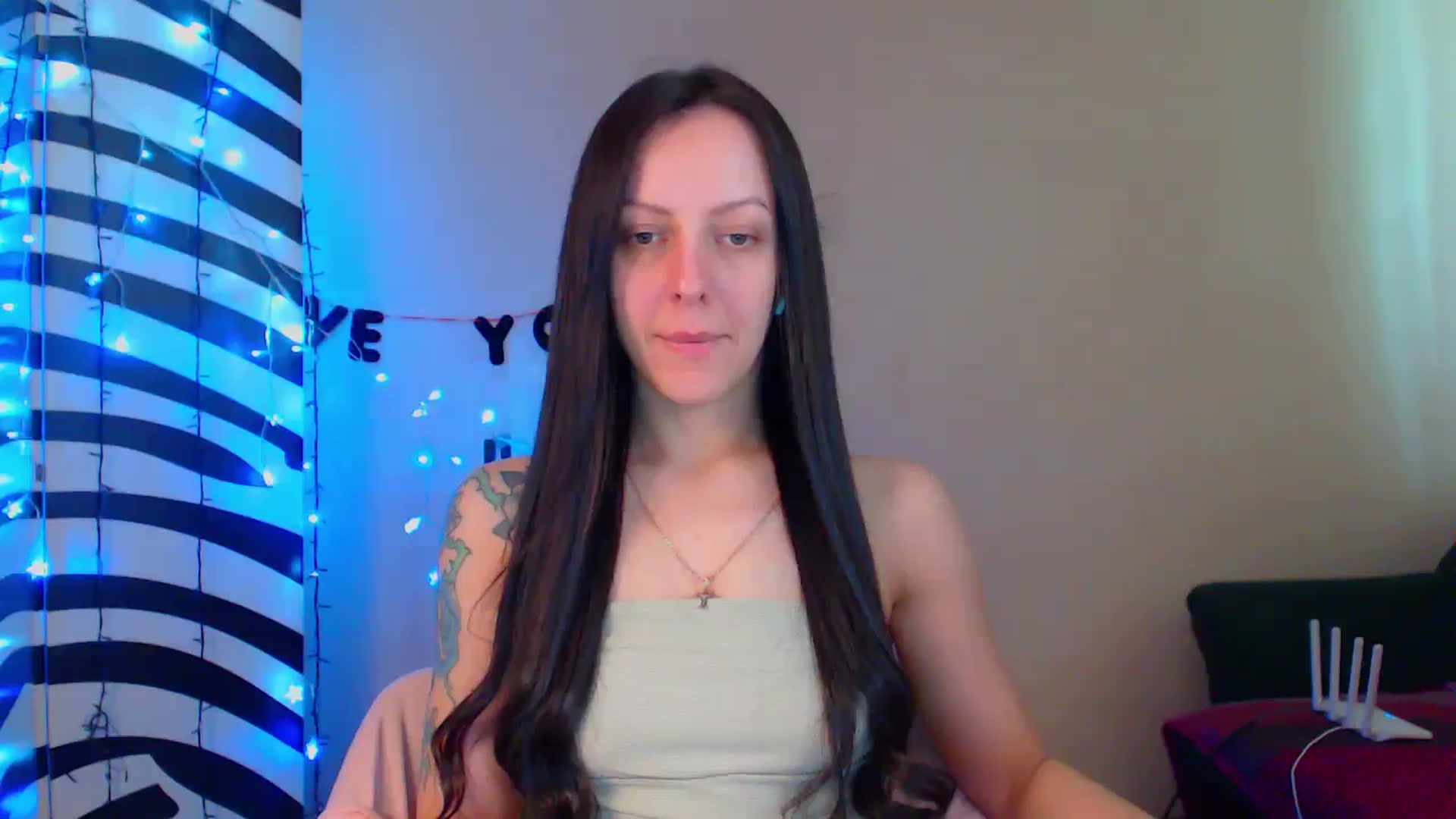 Gallery image thumbnail from MiracleMiss's myfreecams stream on, 05/17/2024, 10:59 image 8 of 20