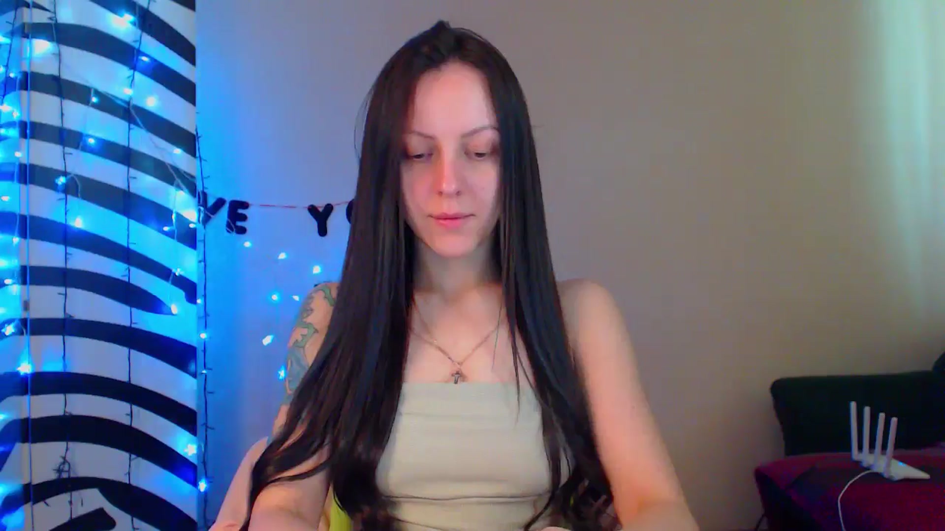 Gallery image thumbnail from MiracleMiss's myfreecams stream on, 05/17/2024, 10:59 image 15 of 20