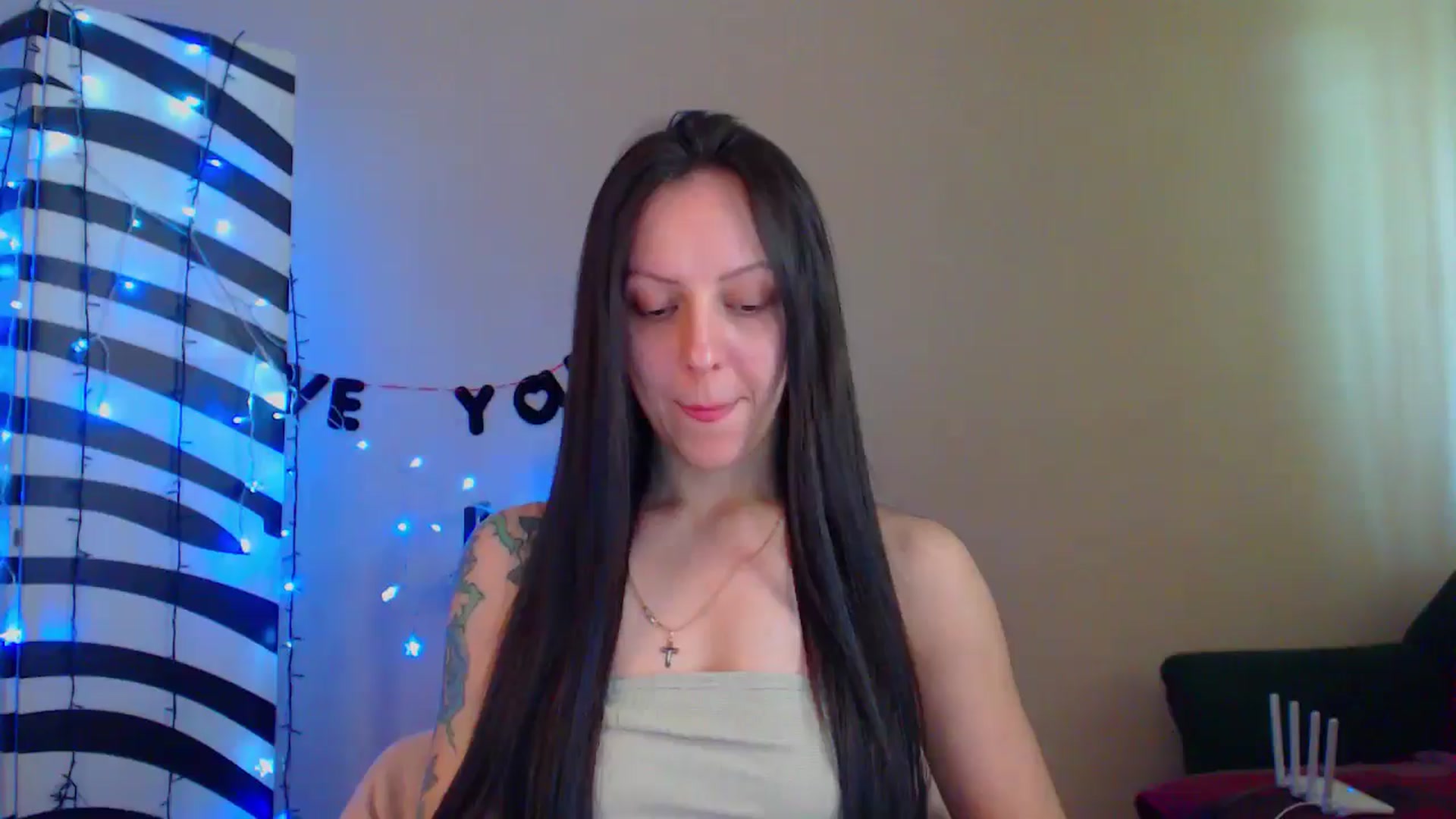 Gallery image thumbnail from MiracleMiss's myfreecams stream on, 05/19/2024, 12:27 image 4 of 20