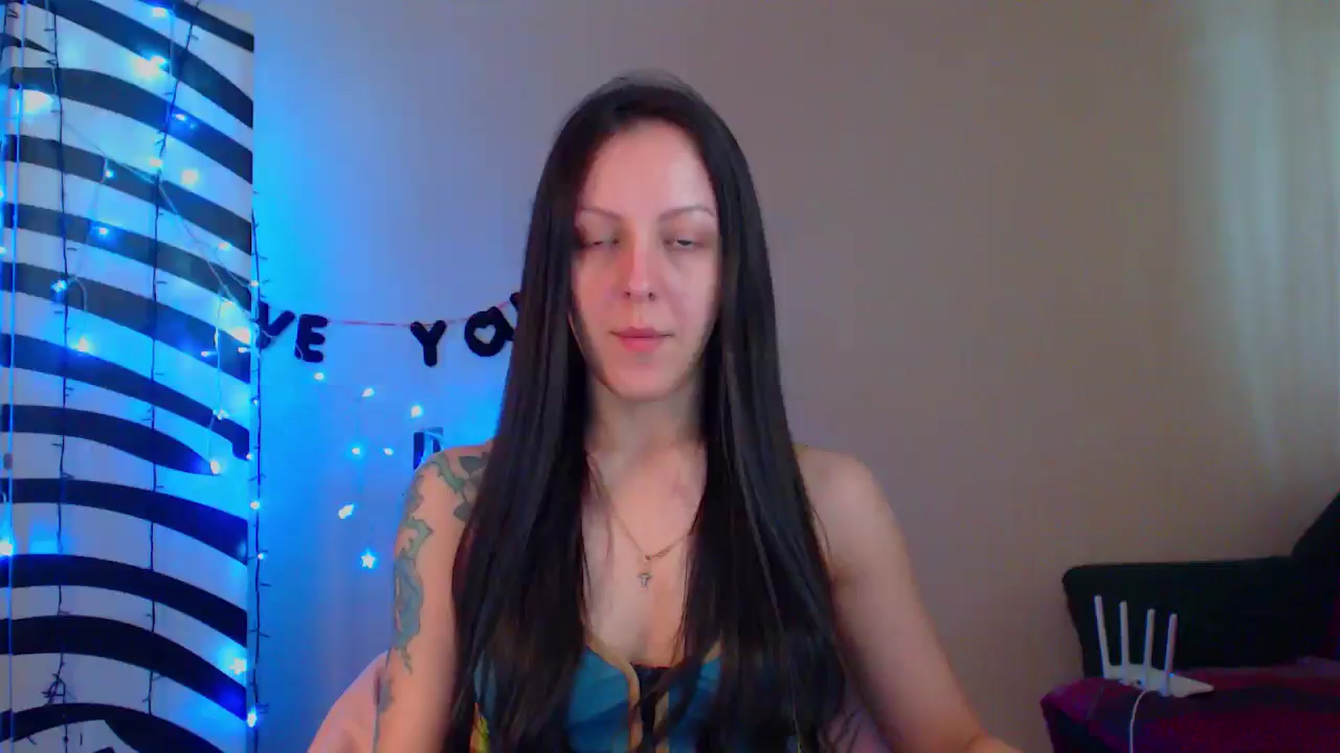Gallery image thumbnail from MiracleMiss's myfreecams stream on, 05/21/2024, 11:01 image 1 of 20